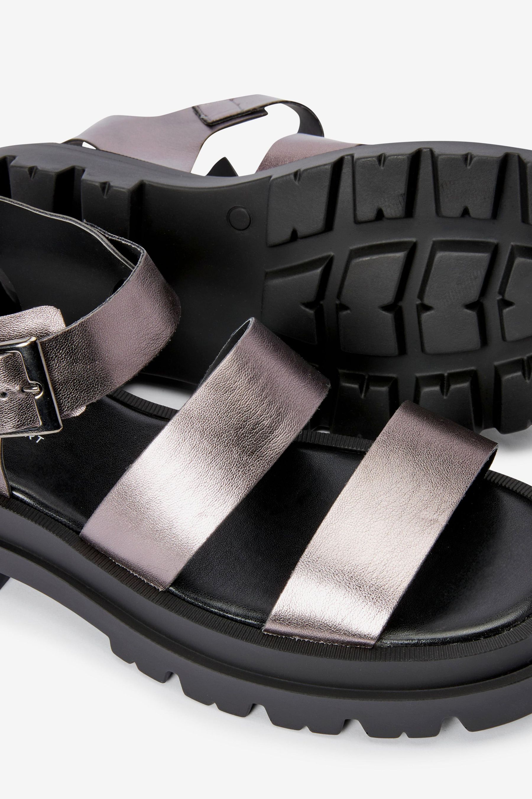 Three buckle sandals hotsell