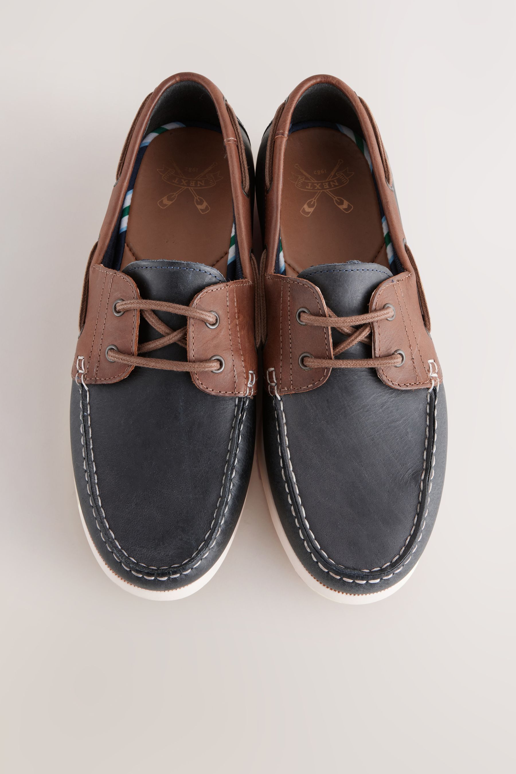 Superdry boat shoes online