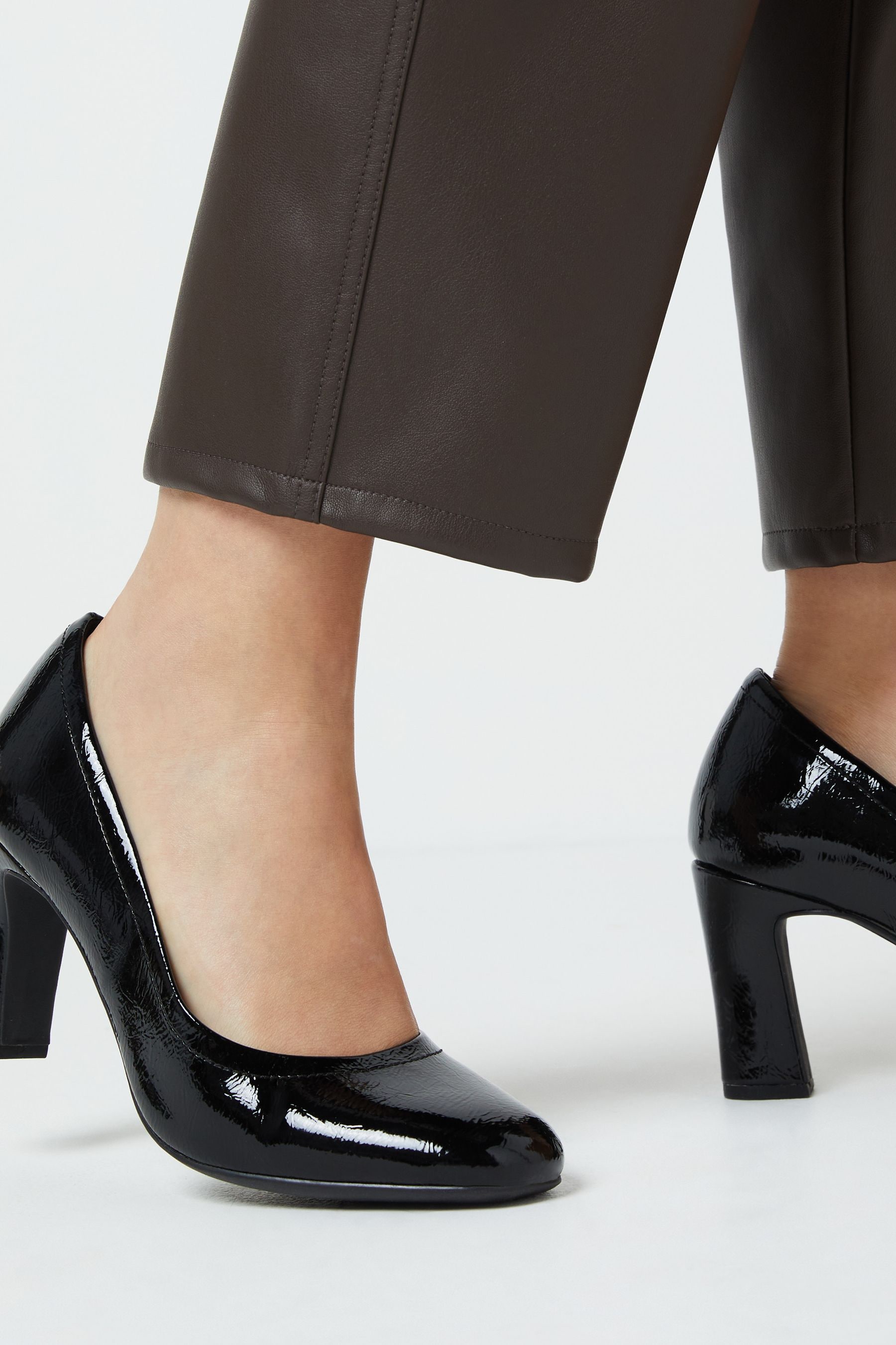 Chunky heel court shoes deals