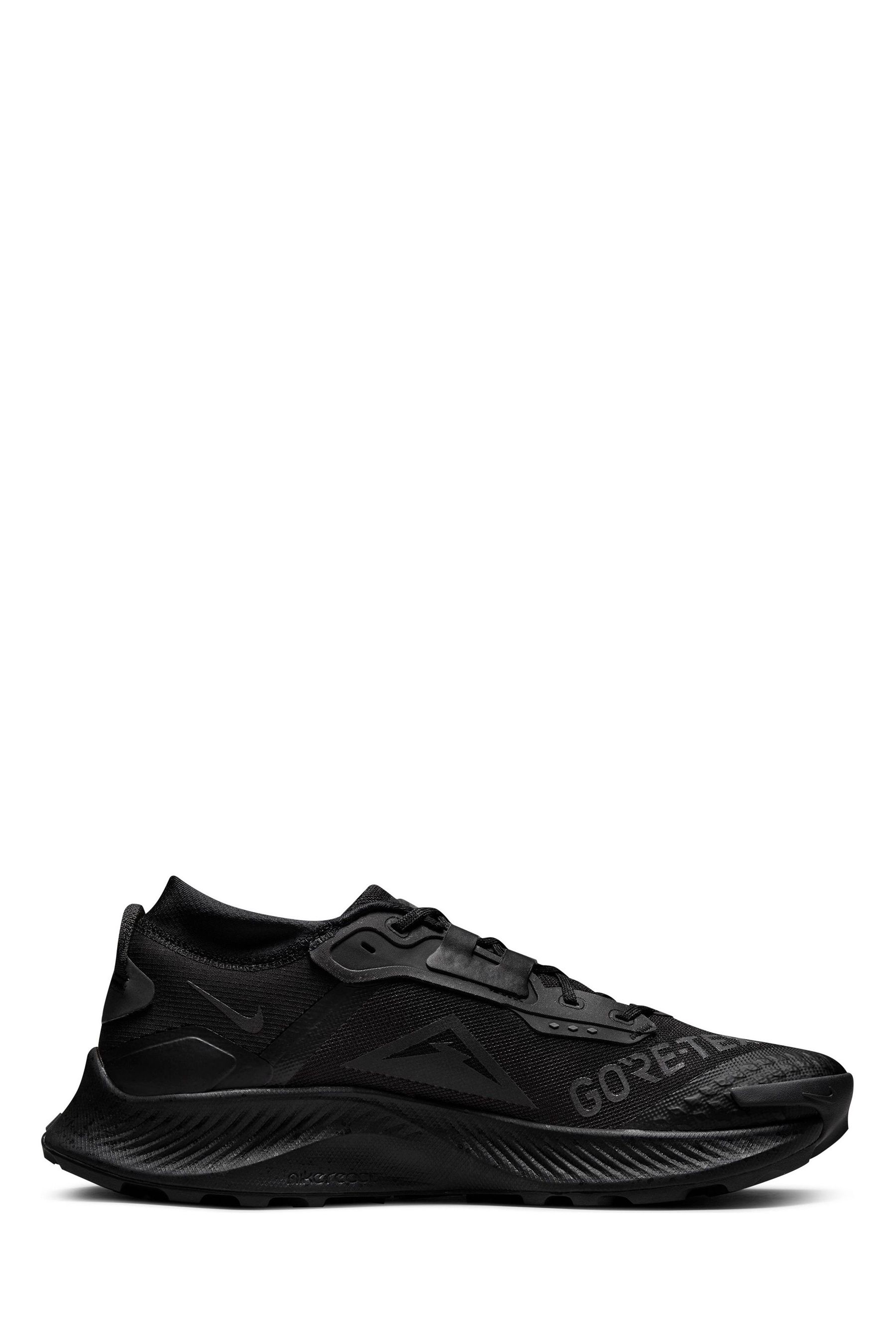 Pegasus leather adidas top