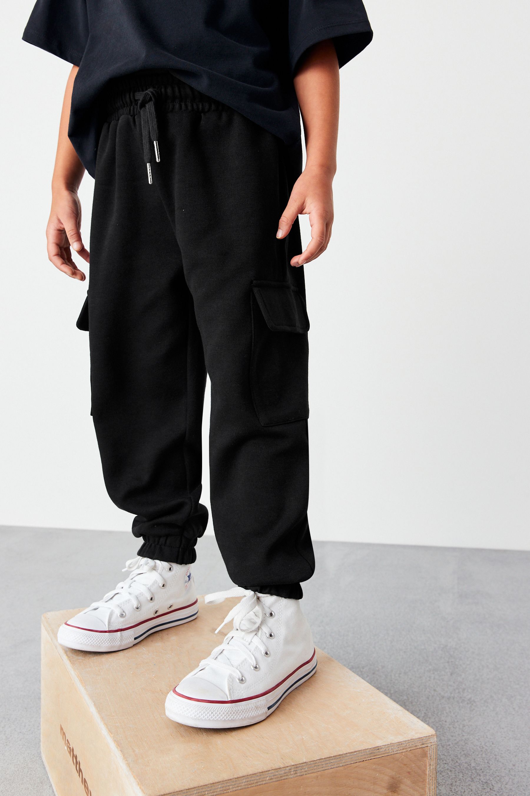 Black utility joggers online