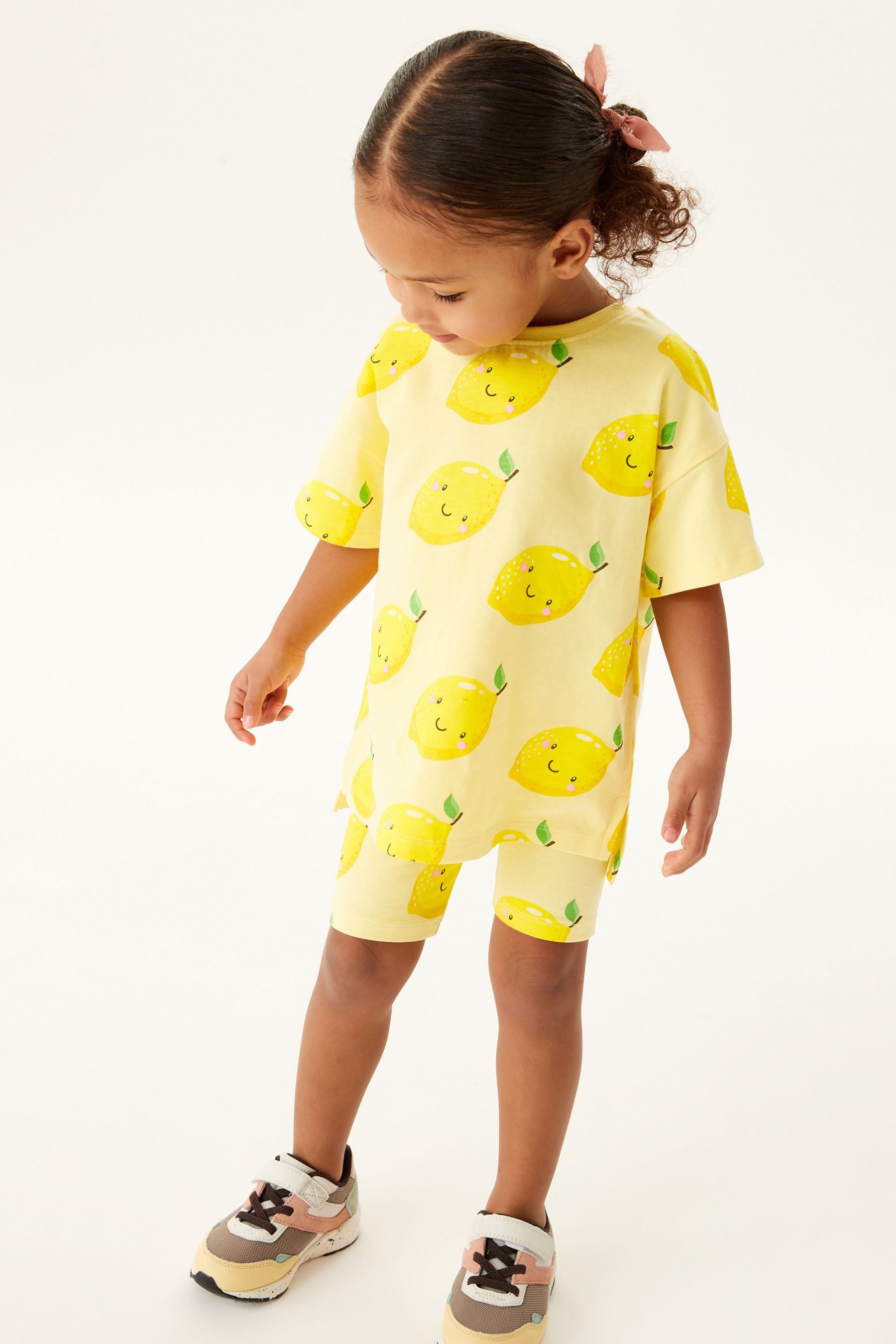 Cycling shorts yellow hot sale