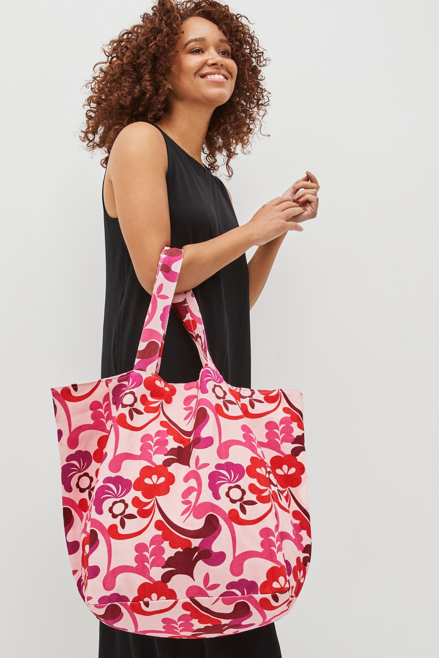 Beaded beach bag outlet