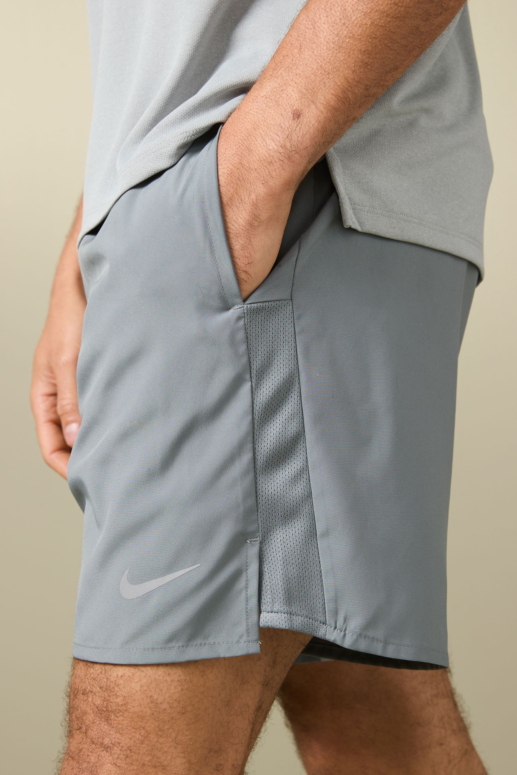 Nike 4 inch running shorts shop