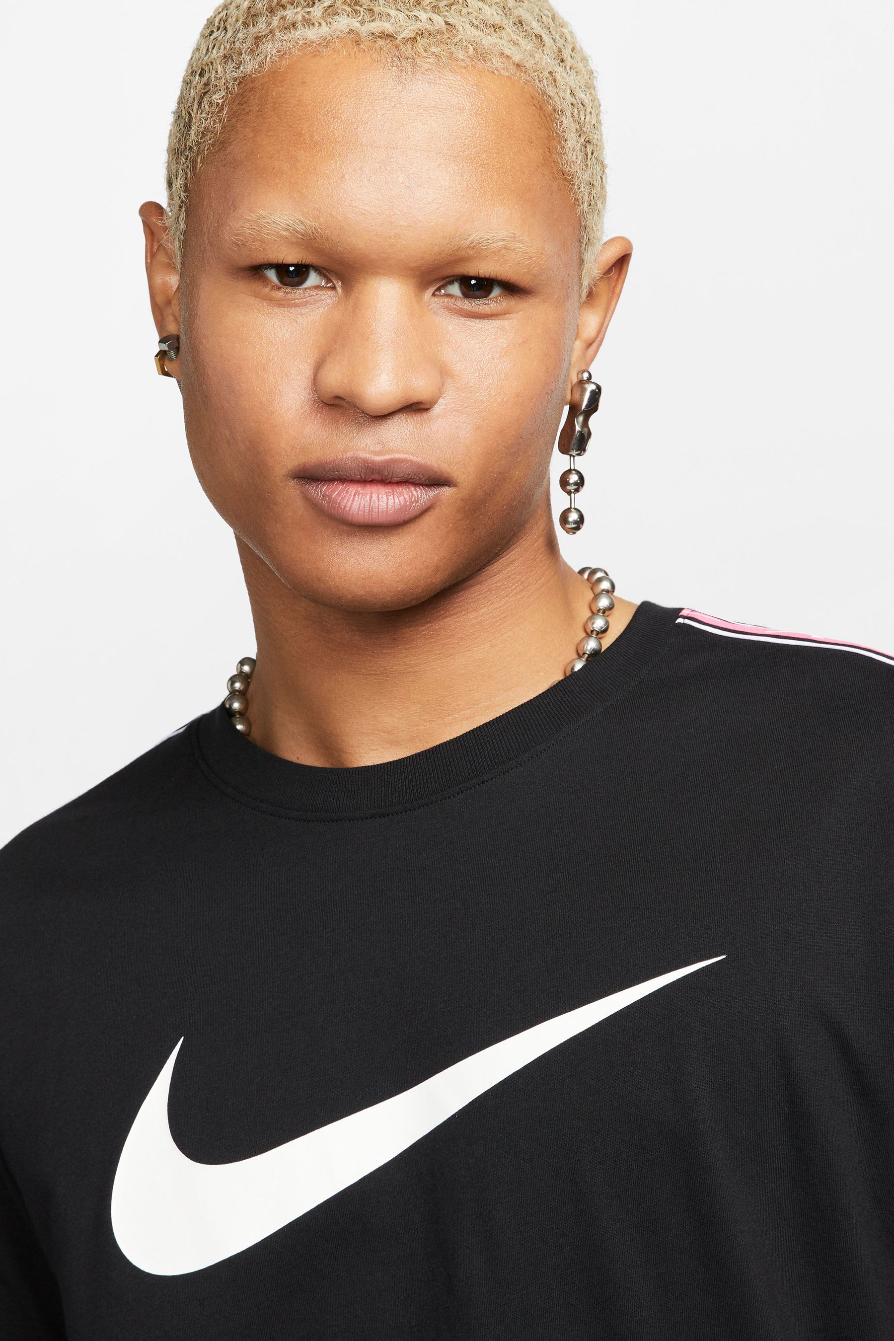 Pink and black nike t shirt cheap