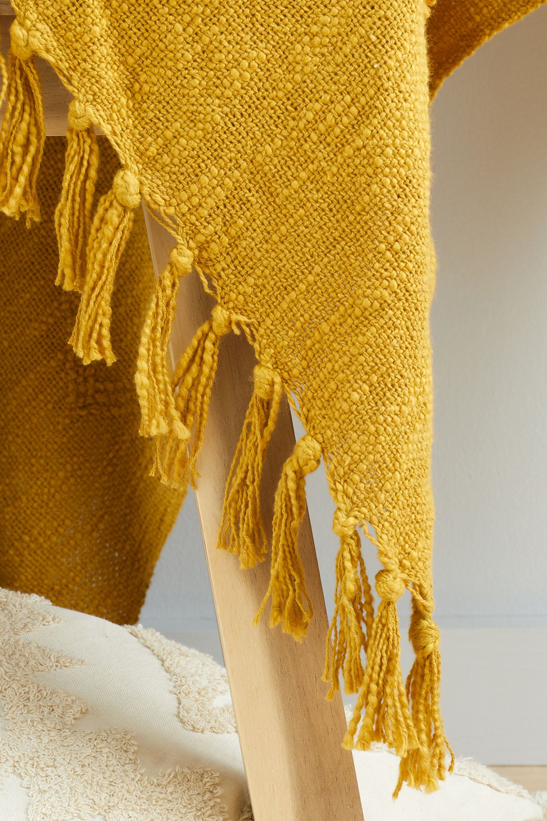 Pineapple Elephant Yellow Kabeli Tufted Throw - Image 2 of 3