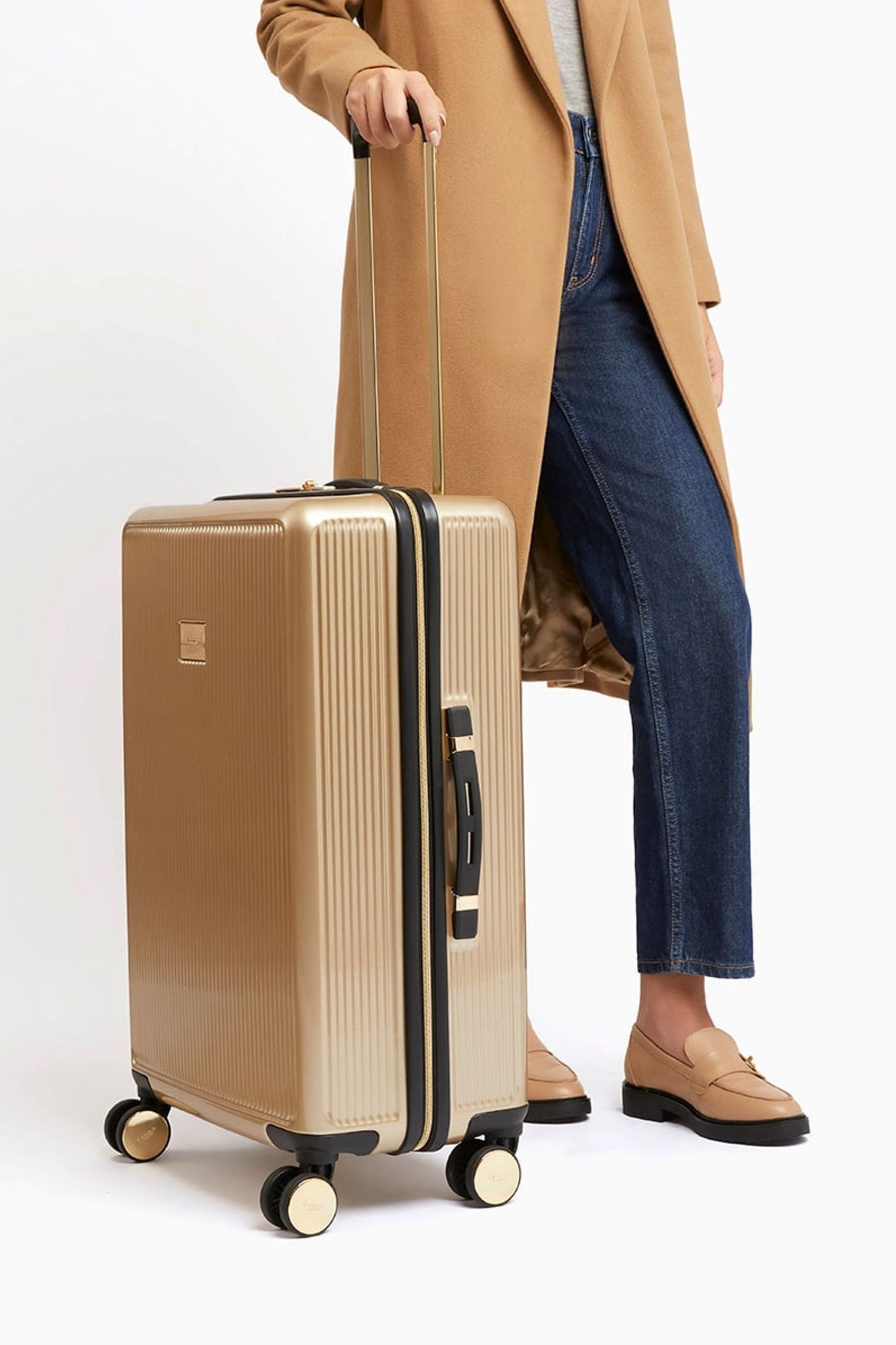 Medium luggage hot sale