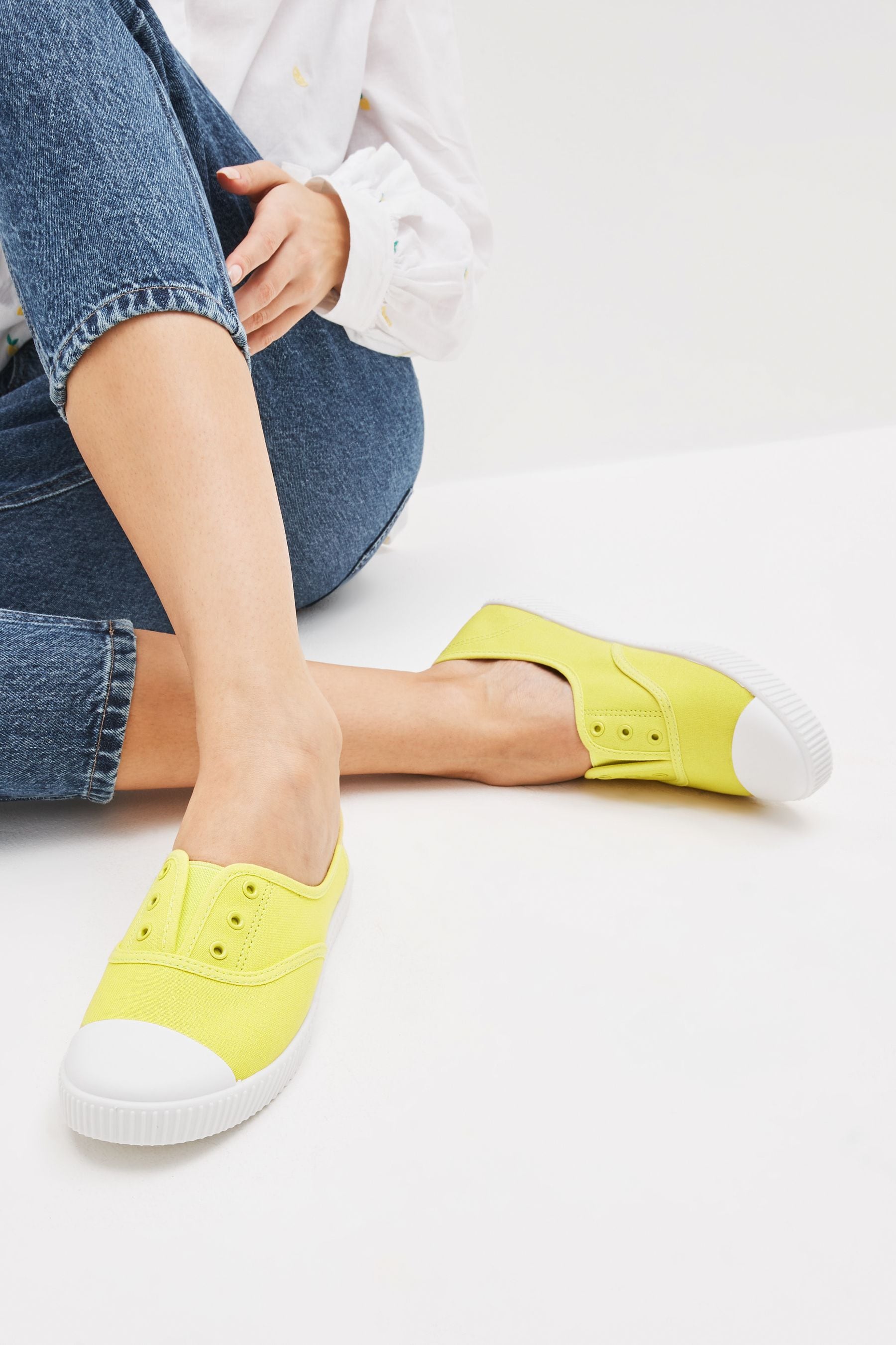 Next canvas shoes clearance