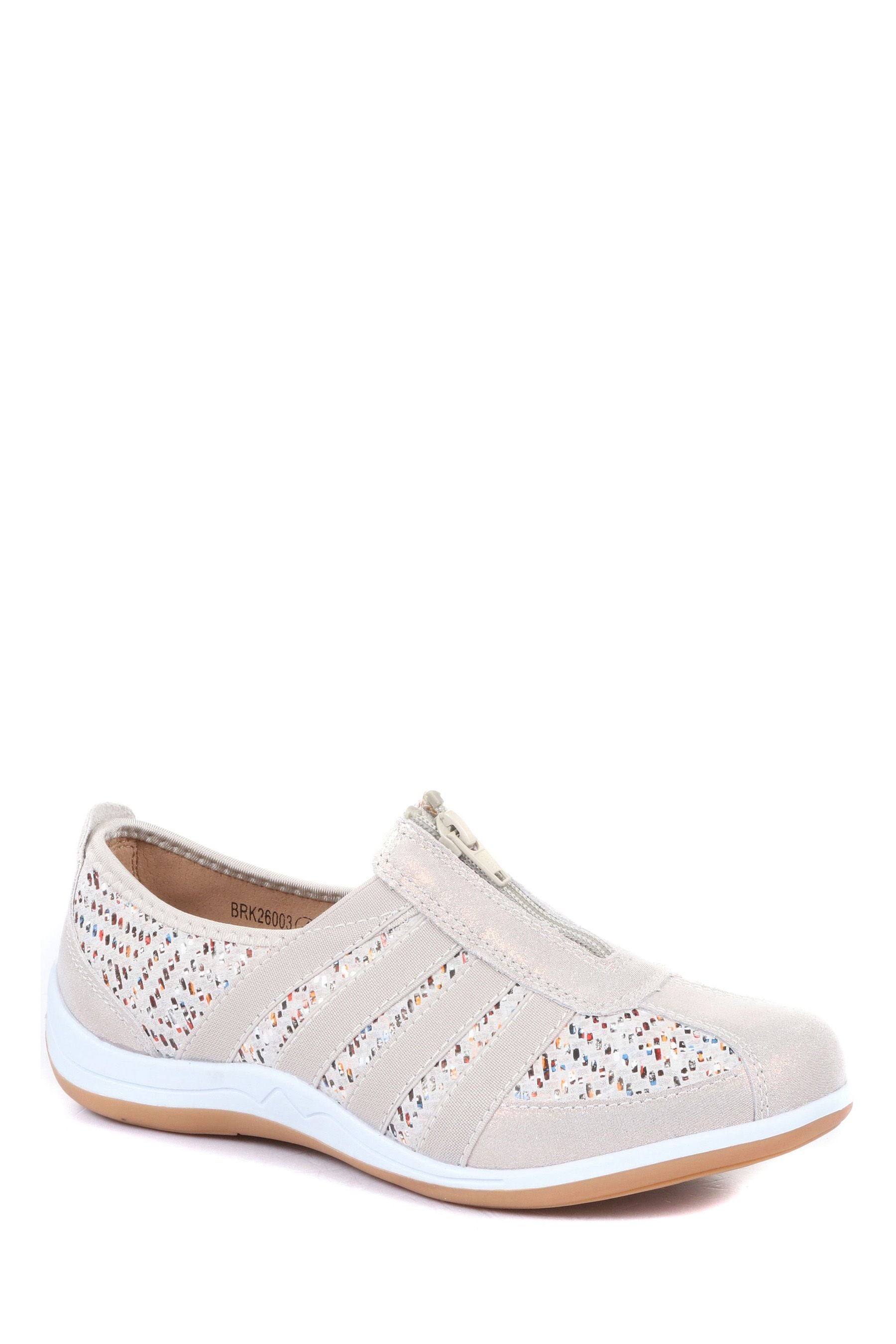 Pavers zip up trainers store