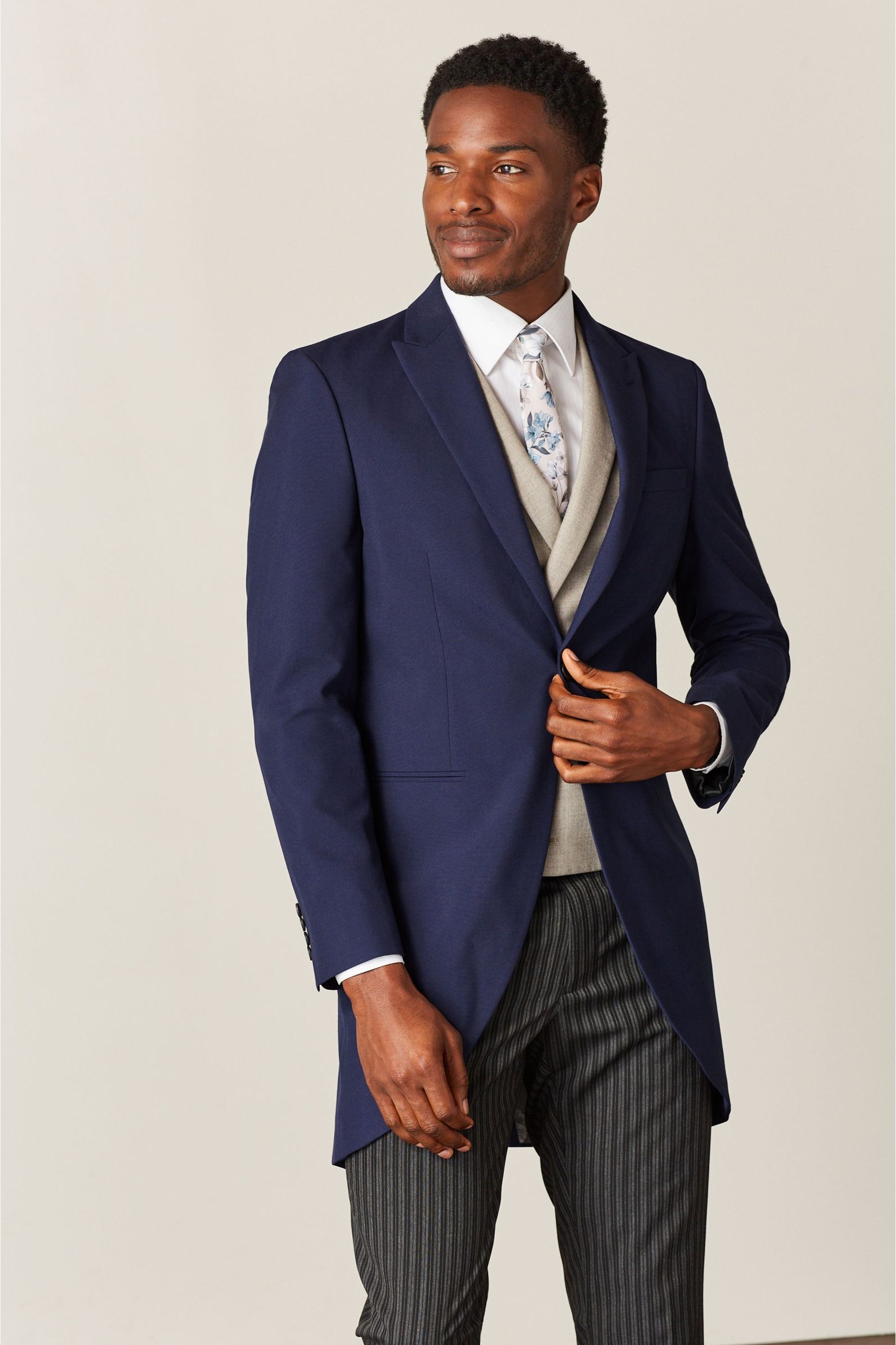 Next morning suit new arrivals