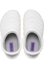 Crocs White Classic Lined Overpuff Clogs - Image 4 of 6