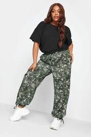 Yours Curve Green Limited Cargo Trousers - Image 2 of 3