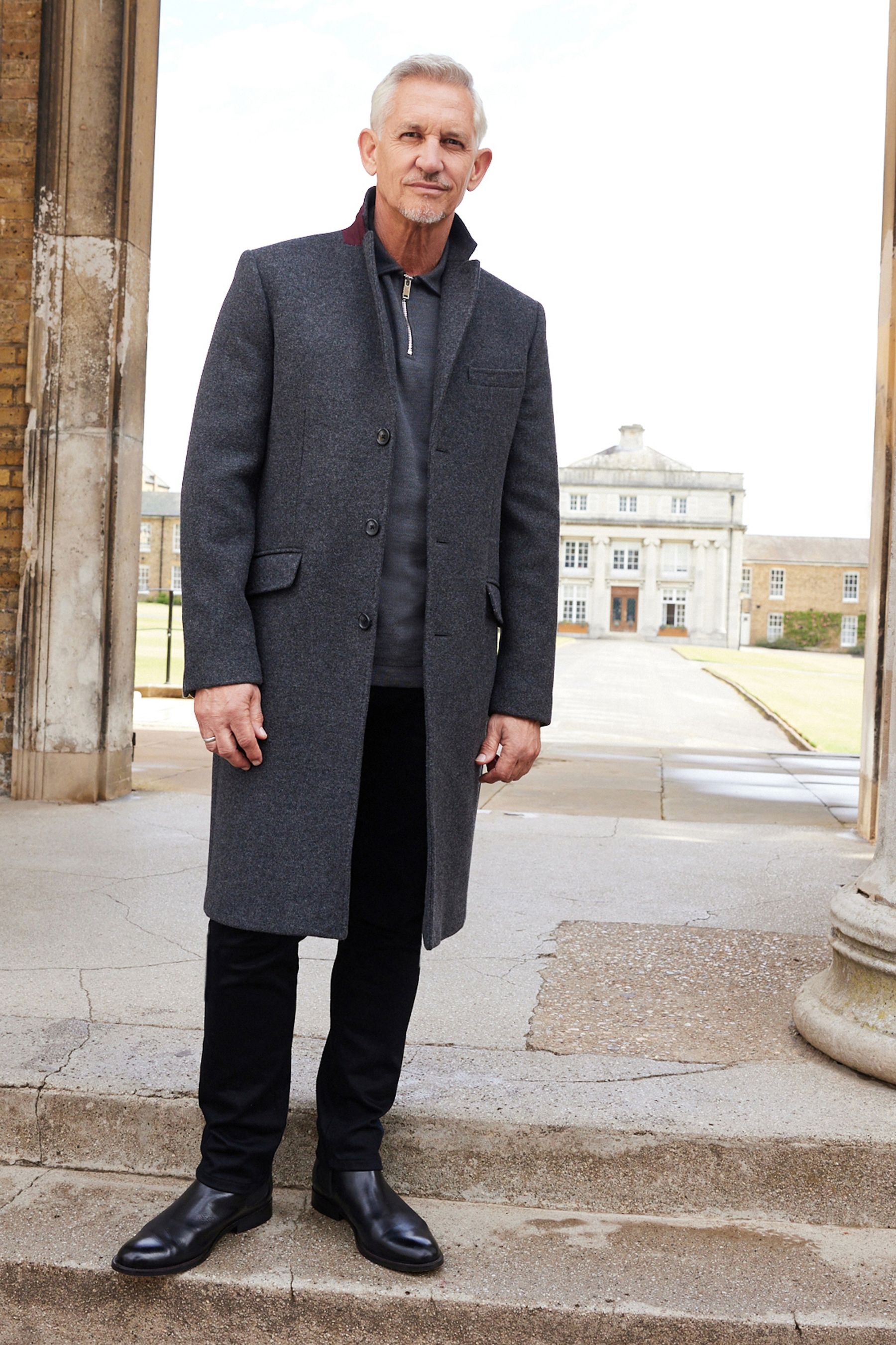 French connection premium wool rich overcoat with velvet collar hotsell