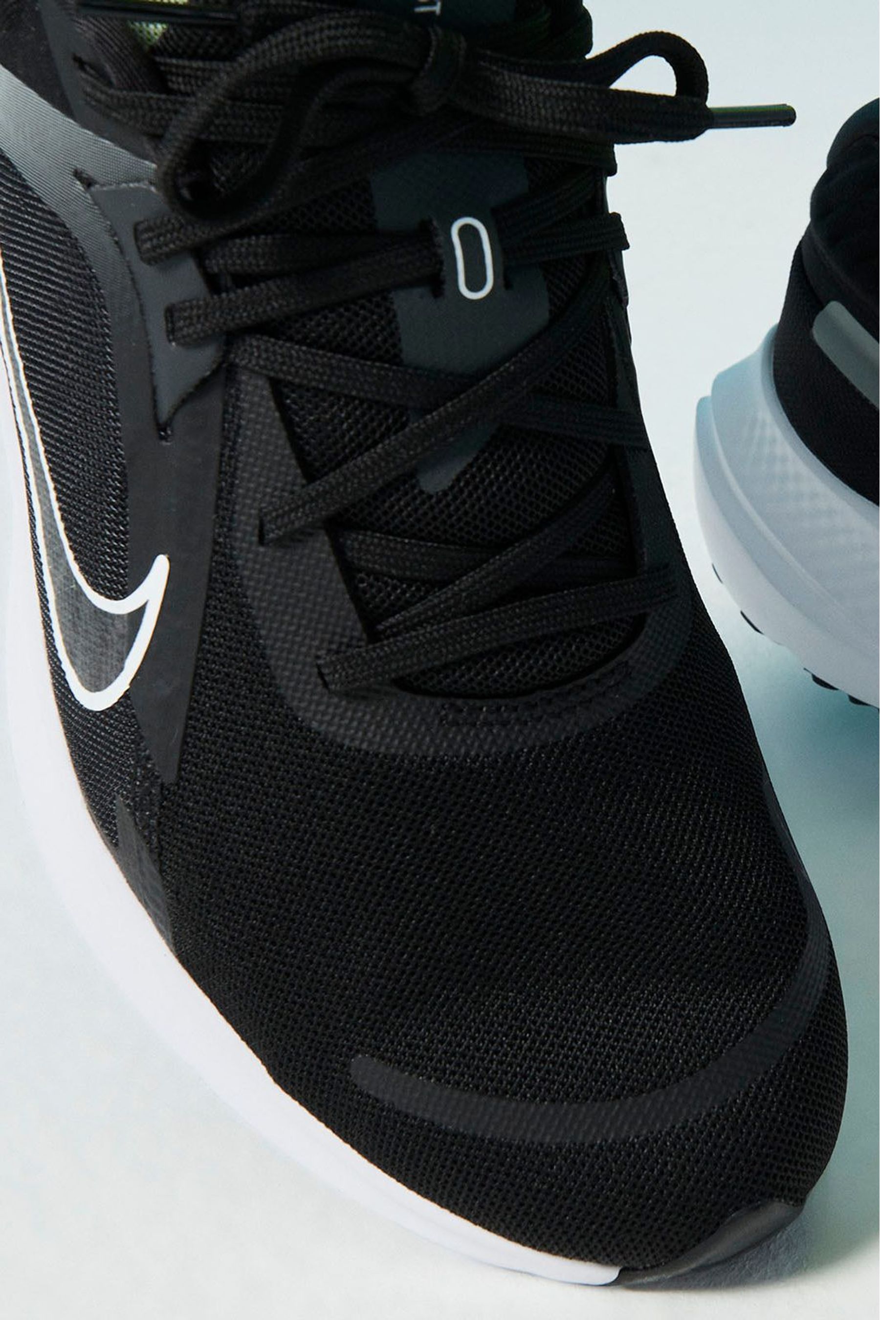 Nike quest trainers hotsell