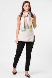 Pure Luxuries London Cream Charon Cashmere & Merino Wool Scarf - Image 2 of 4