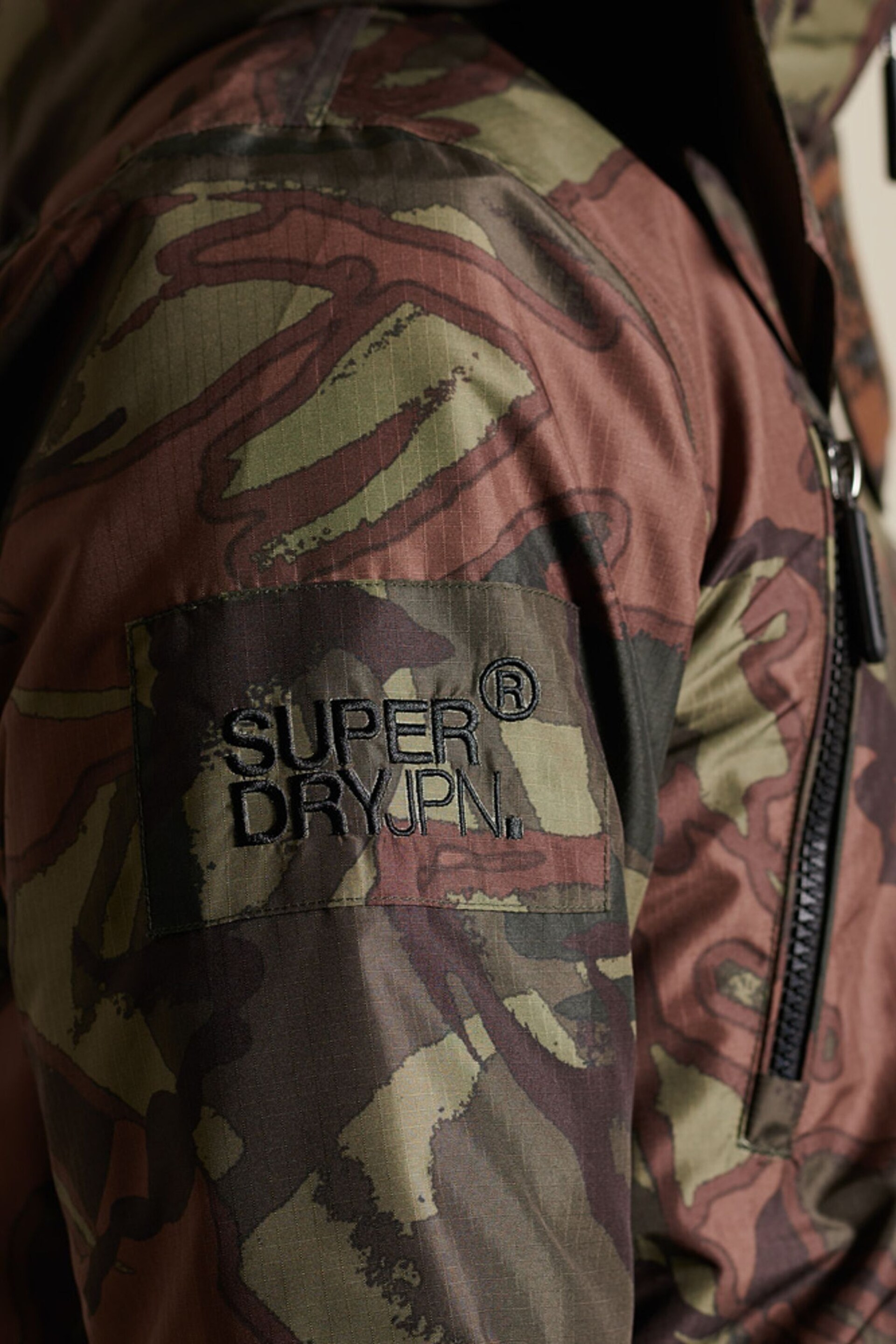 Superdry Green crome Mountain SD Windcheater Jacket - Image 8 of 8