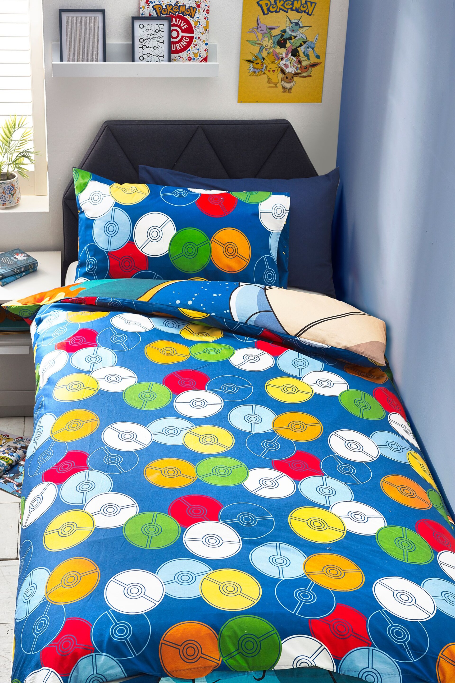 Pokémon Blue Reversible 100% Cotton Duvet Cover And Pillowcase Set - Image 2 of 11