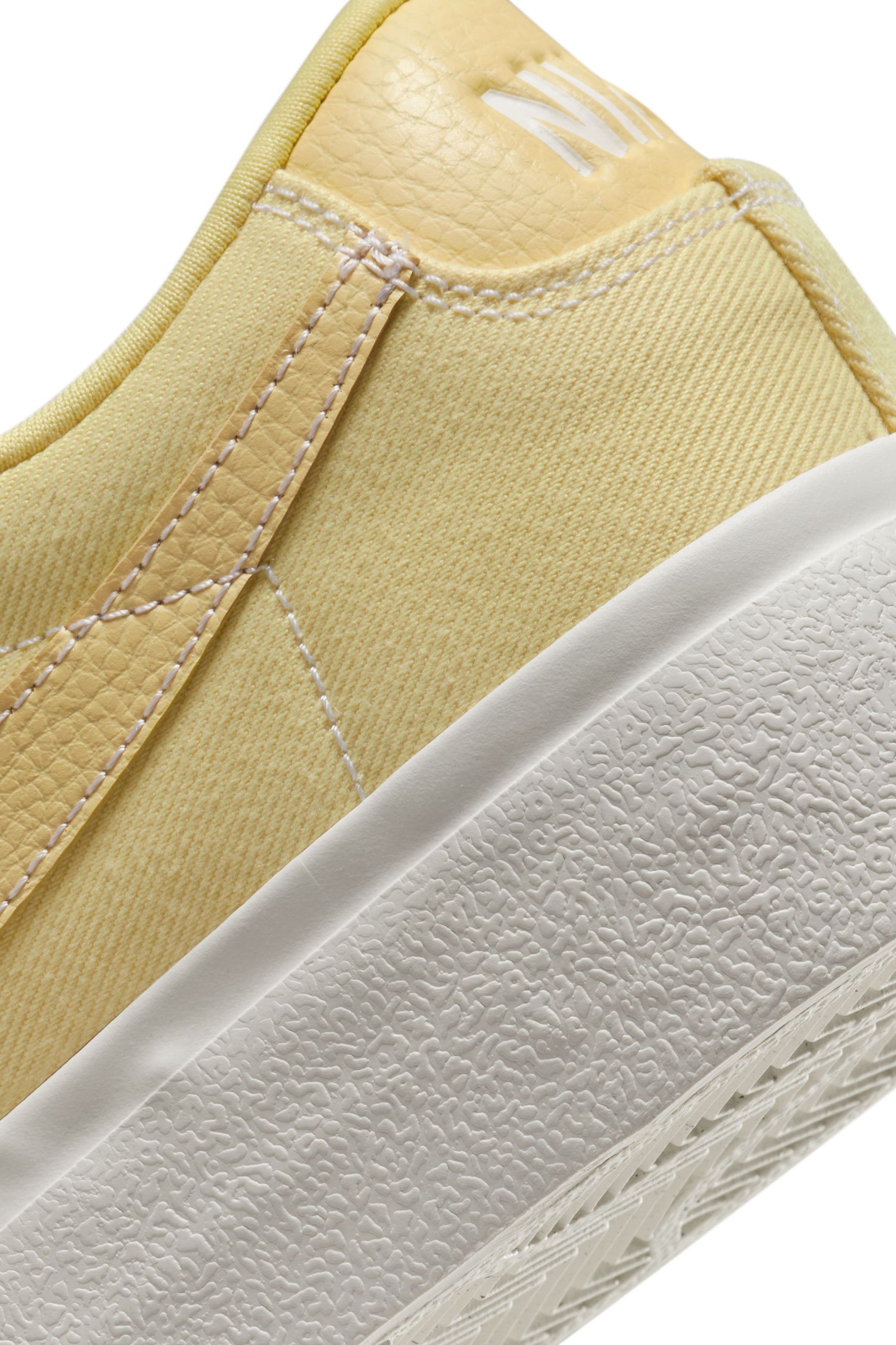 Yellow nike platforms cheap