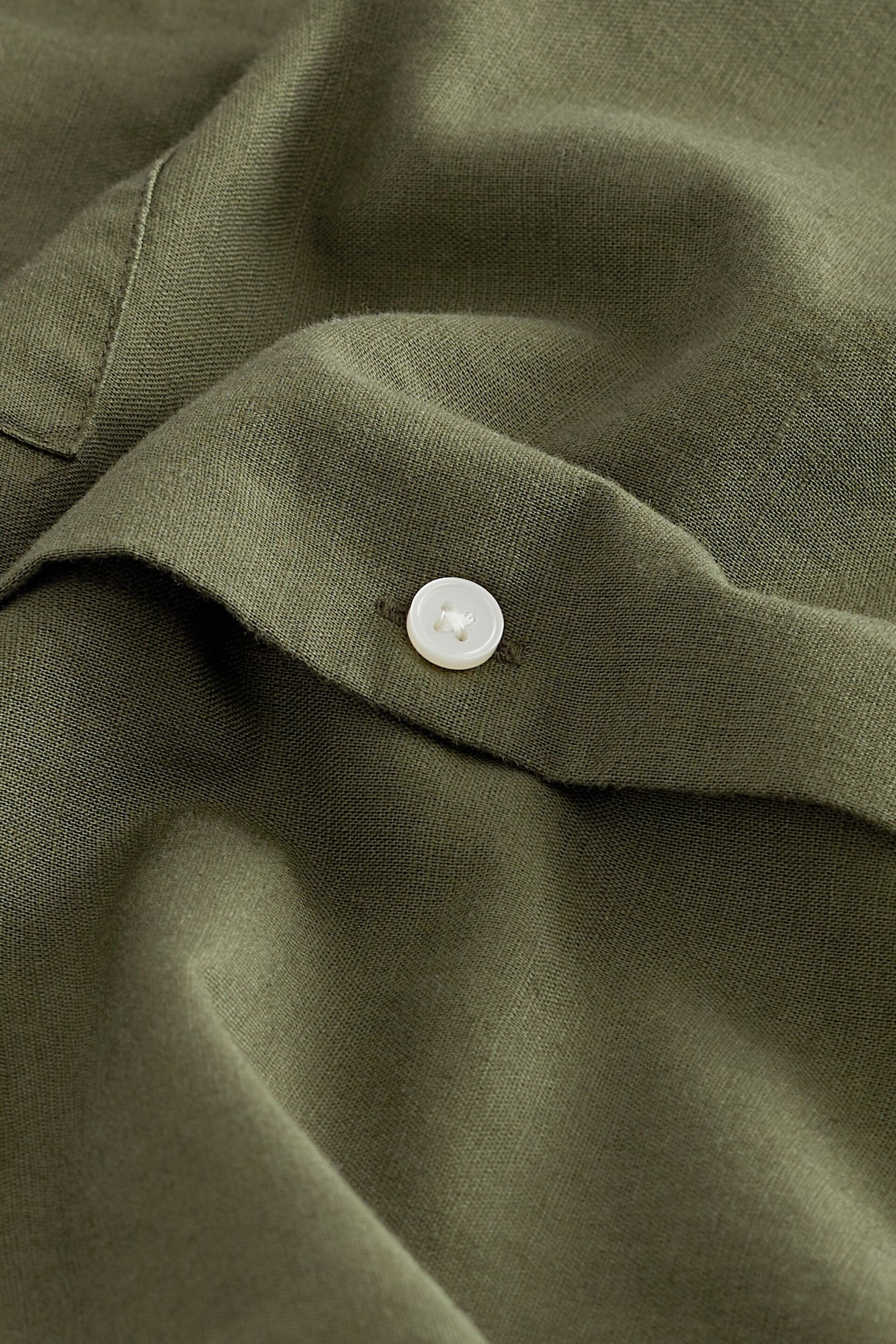 Dark Green Standard Collar Linen Blend Short Sleeve Shirt - Image 8 of 8