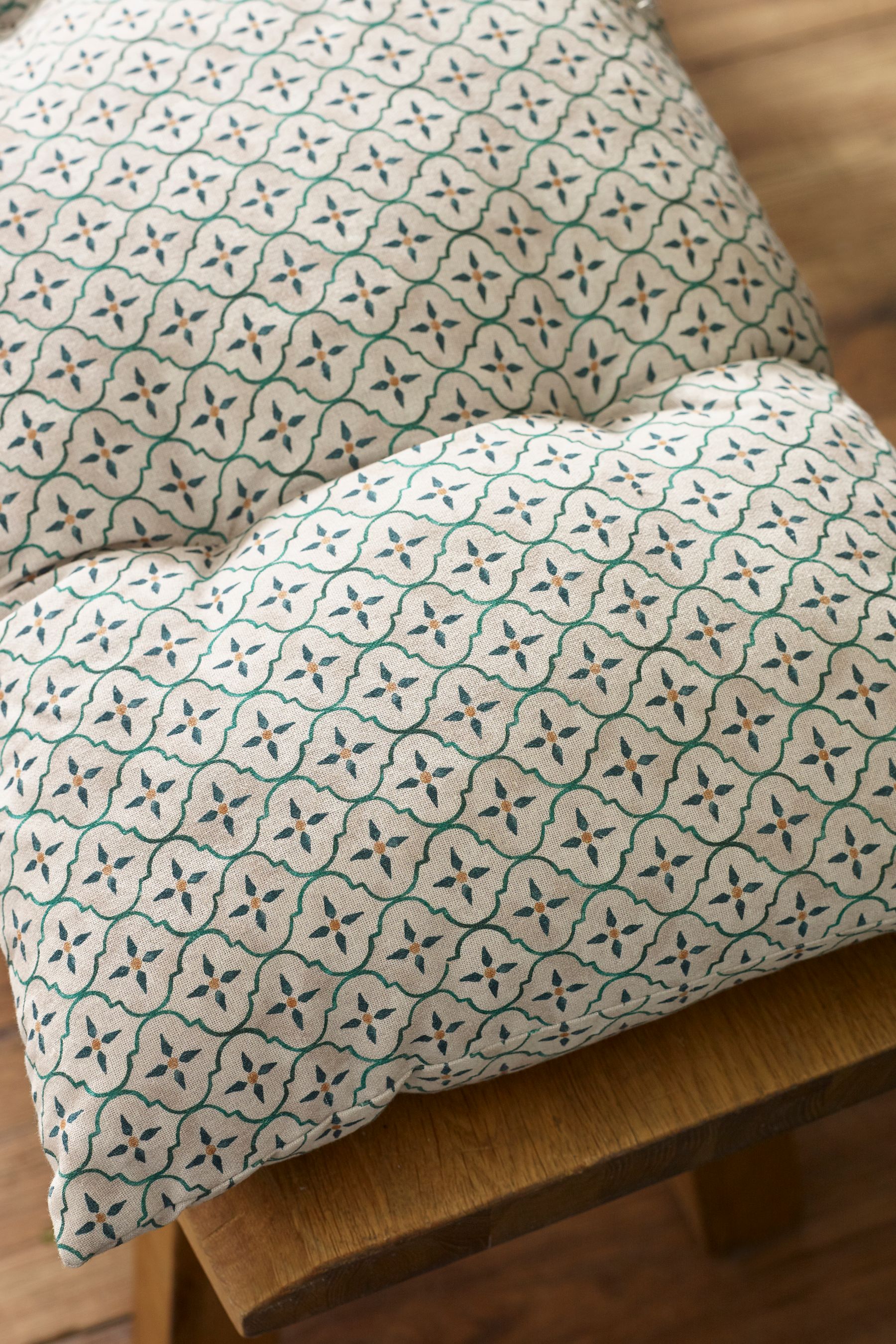 Teal bench cushion 2025