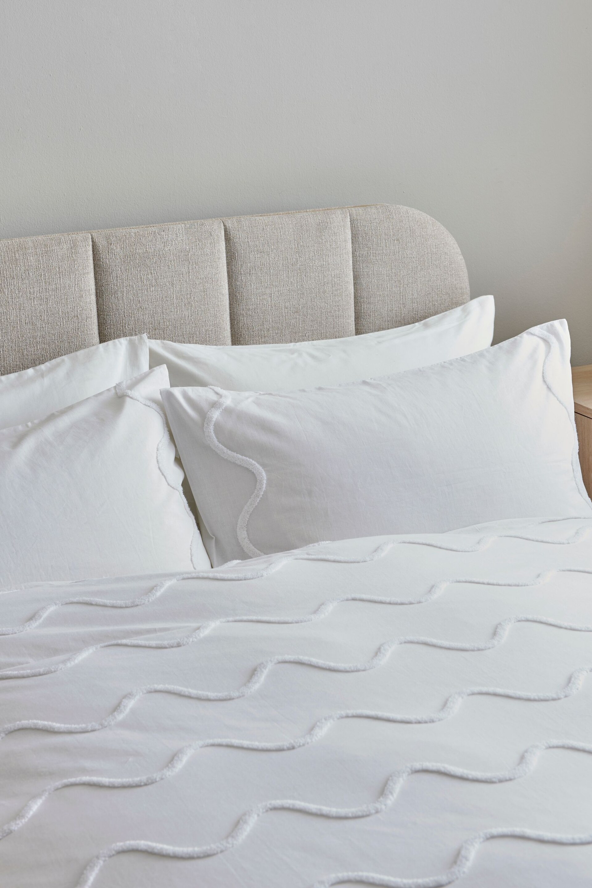 White Tufted Wave 100% Cotton Duvet Cover and Pillowcase Set - Image 2 of 4