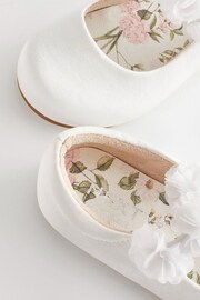 White Corsage Occasion Shoes - Image 4 of 5