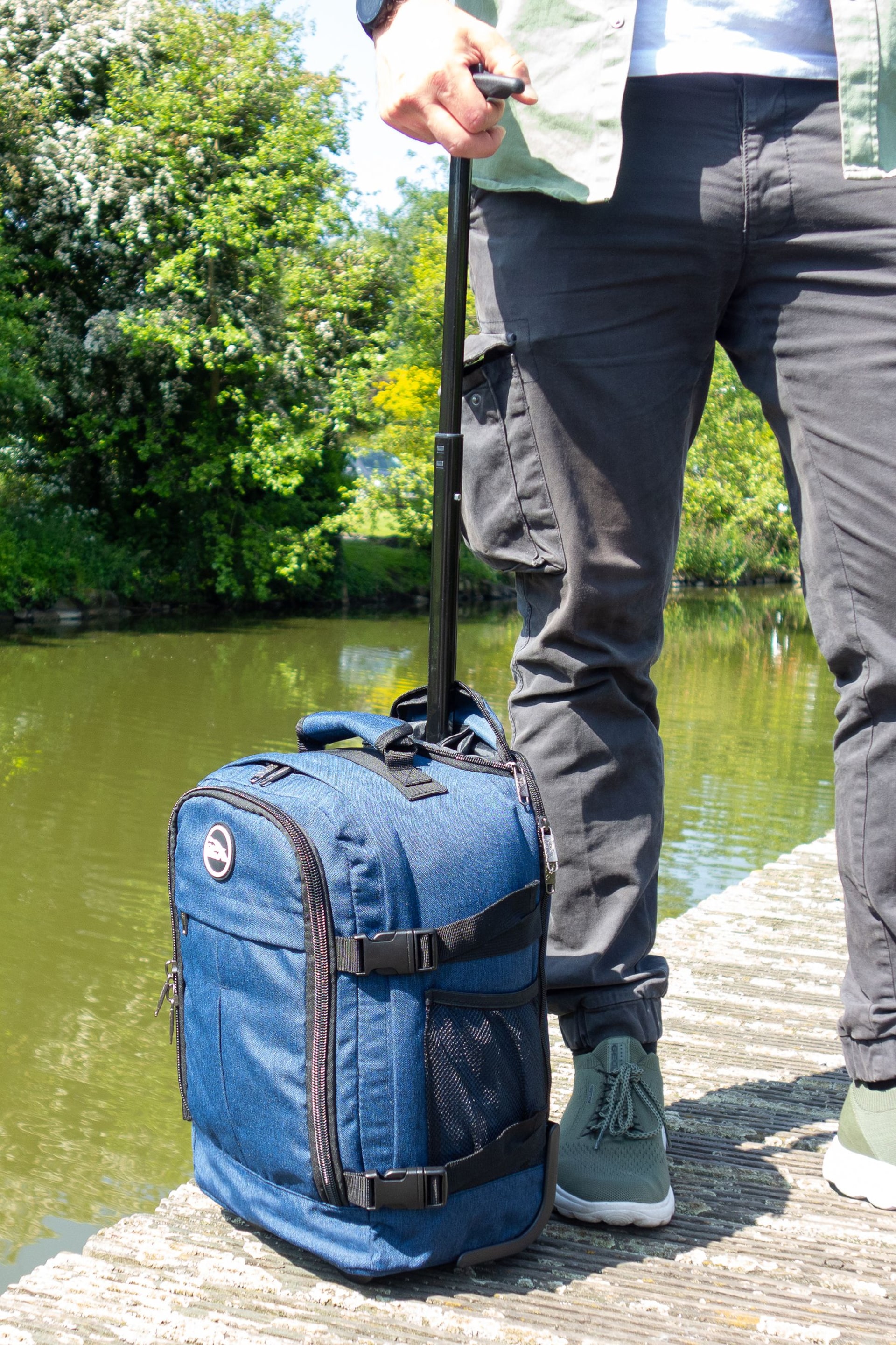 Cabin Max Metz Underseat Hybrid Trolley Bag and Backpack 20 Litre - Image 6 of 6