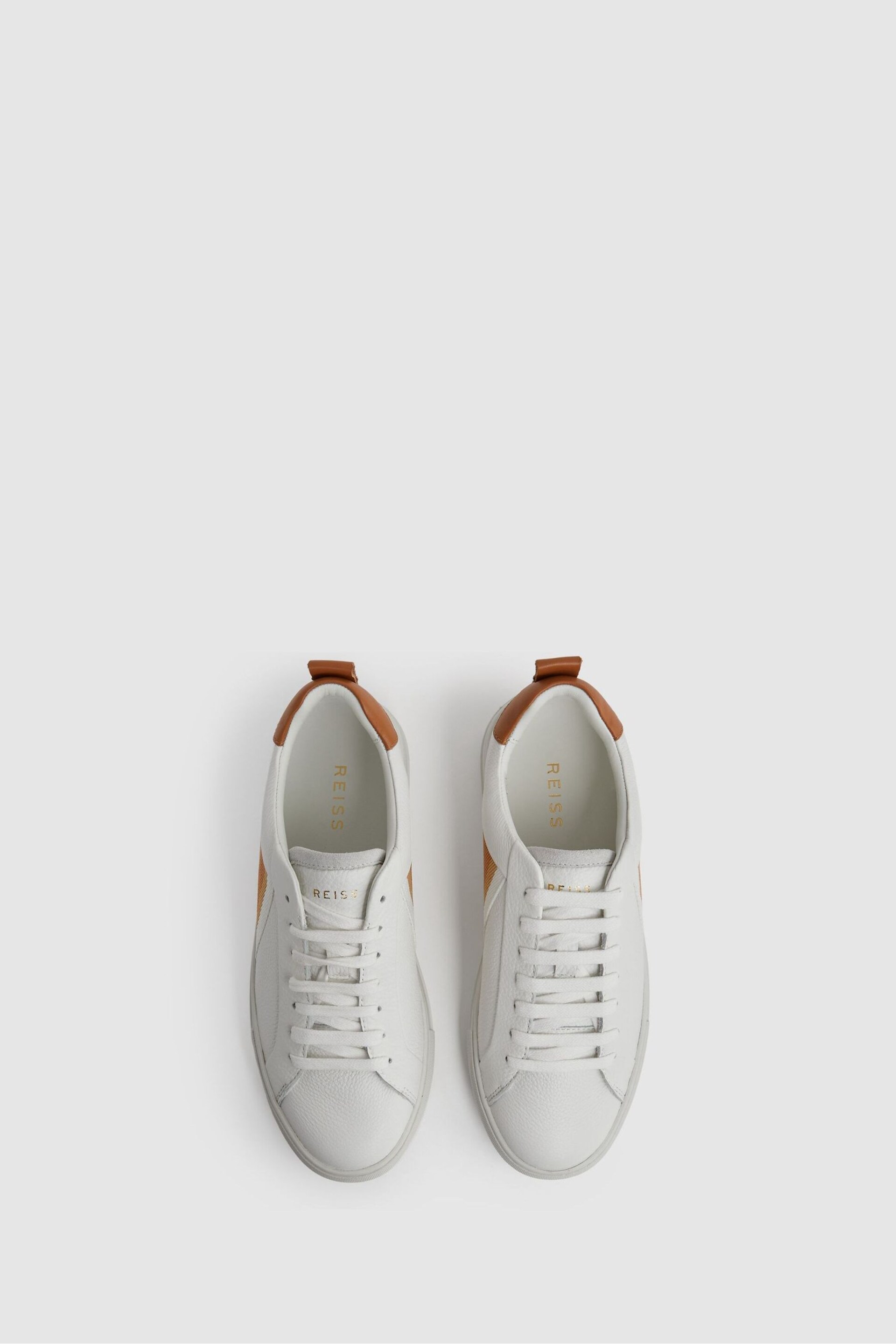 Reiss Fresh White Sonia Leather Side Stripe Trainers - Image 3 of 5