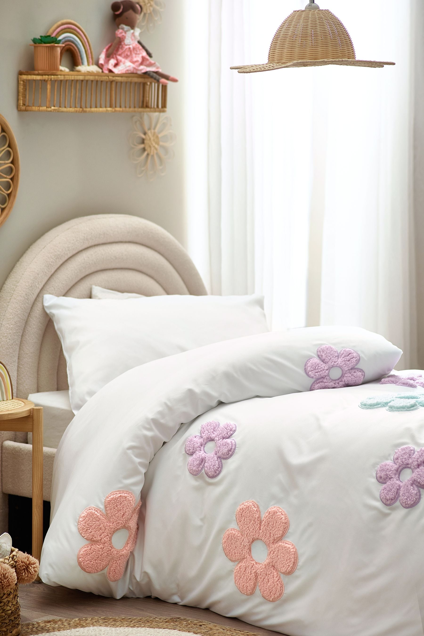 Buy White Applique Daisy Flower Duvet Cover and Pillowcase Set from Next Luxembourg