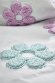 White Appliqué Daisy Flower Duvet Cover and Pillowcase Set - Image 3 of 5