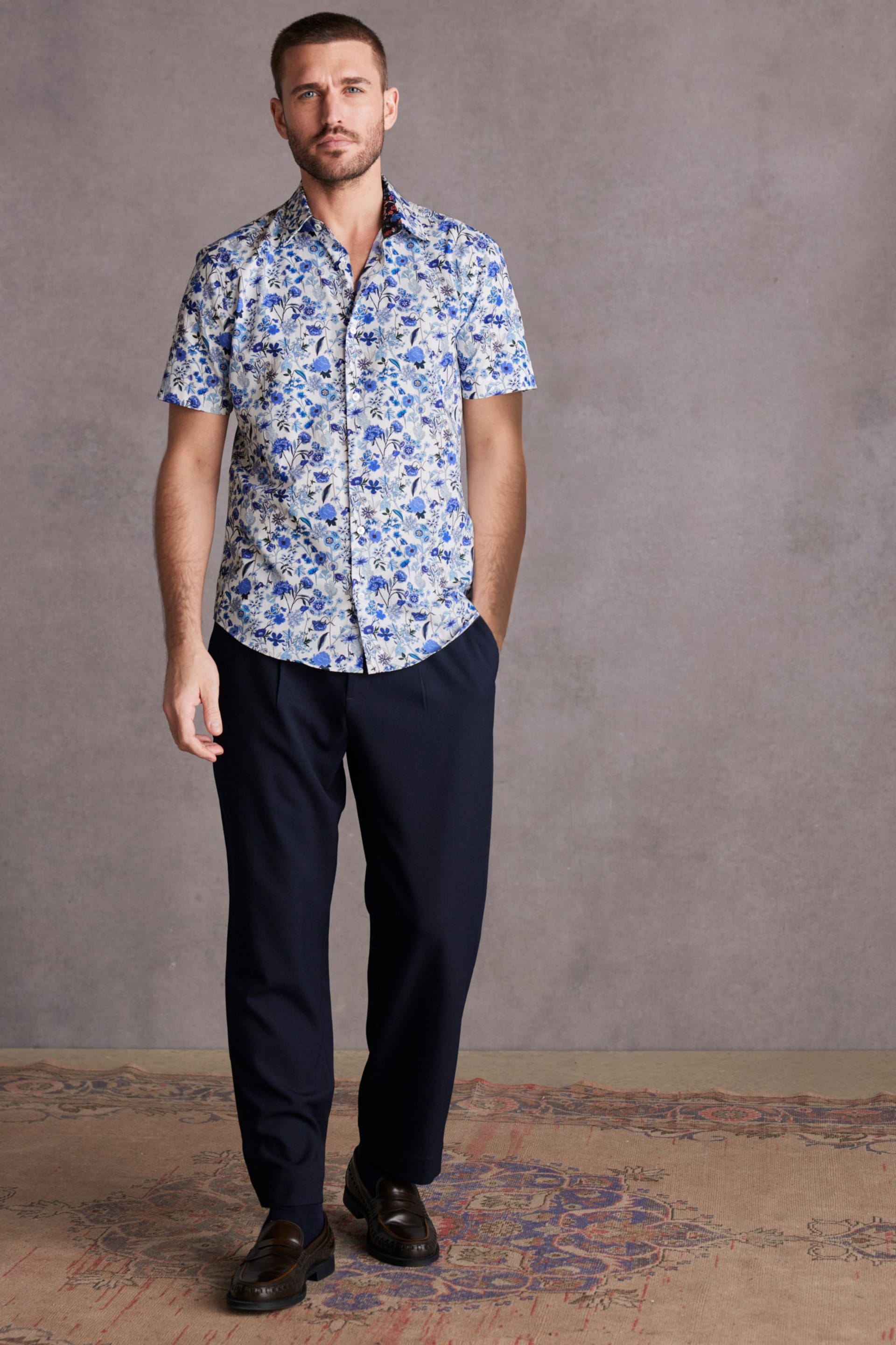 White/Blue Floral Signature Made With Italian Fabric Printed Short Sleeve Shirt - Image 2 of 7