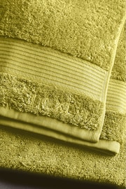 Green Lime Egyptian Cotton Towel - Image 5 of 6