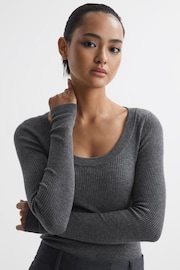 Reiss Grey Marl Sian Knitted Fitted Top - Image 4 of 5