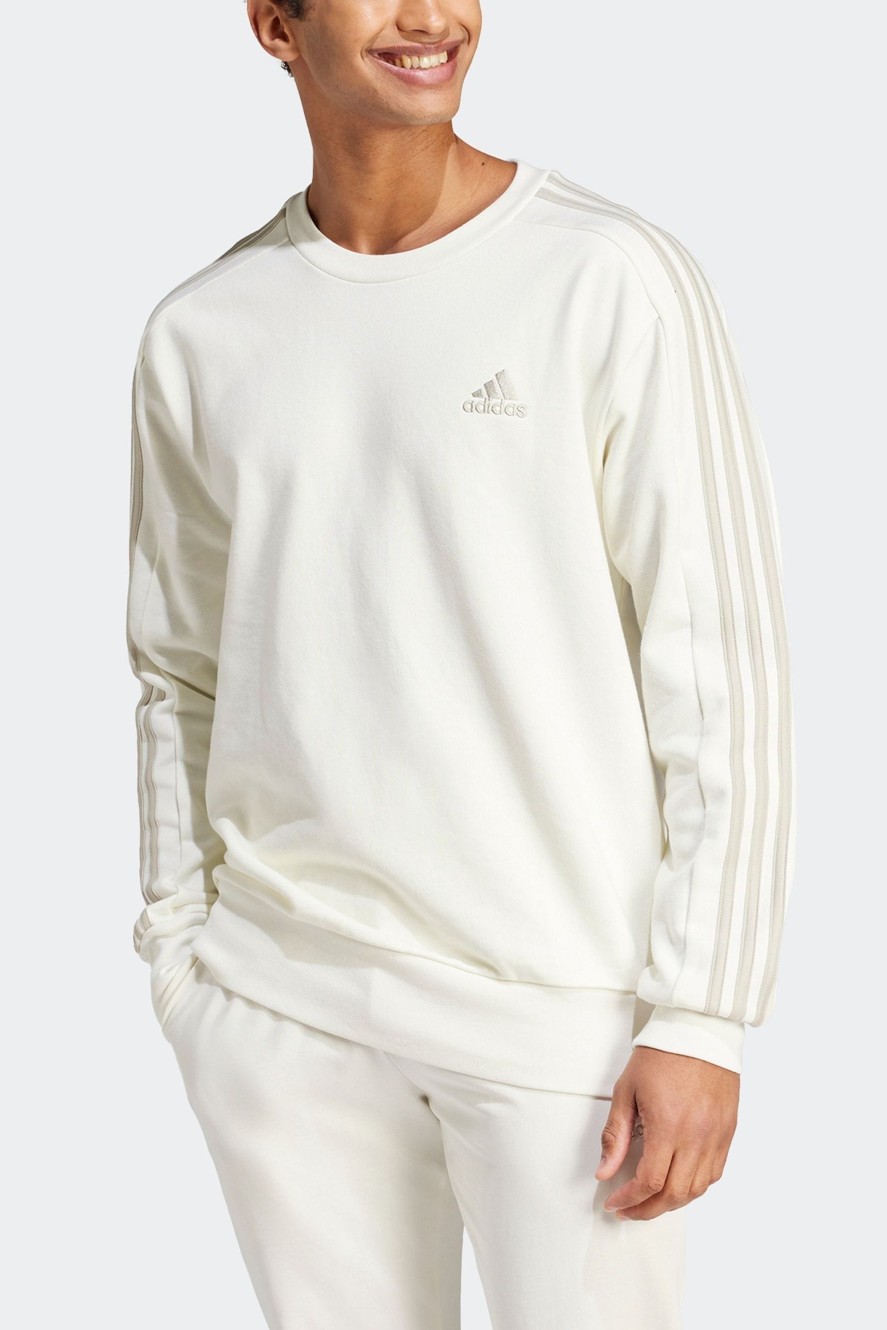 White adidas sweatshirt outlet