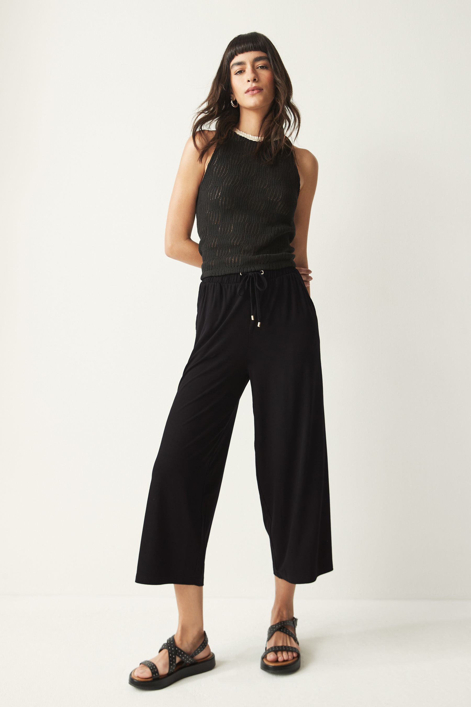 Buy Schwarz - Culotte aus Jersey from Next Germany
