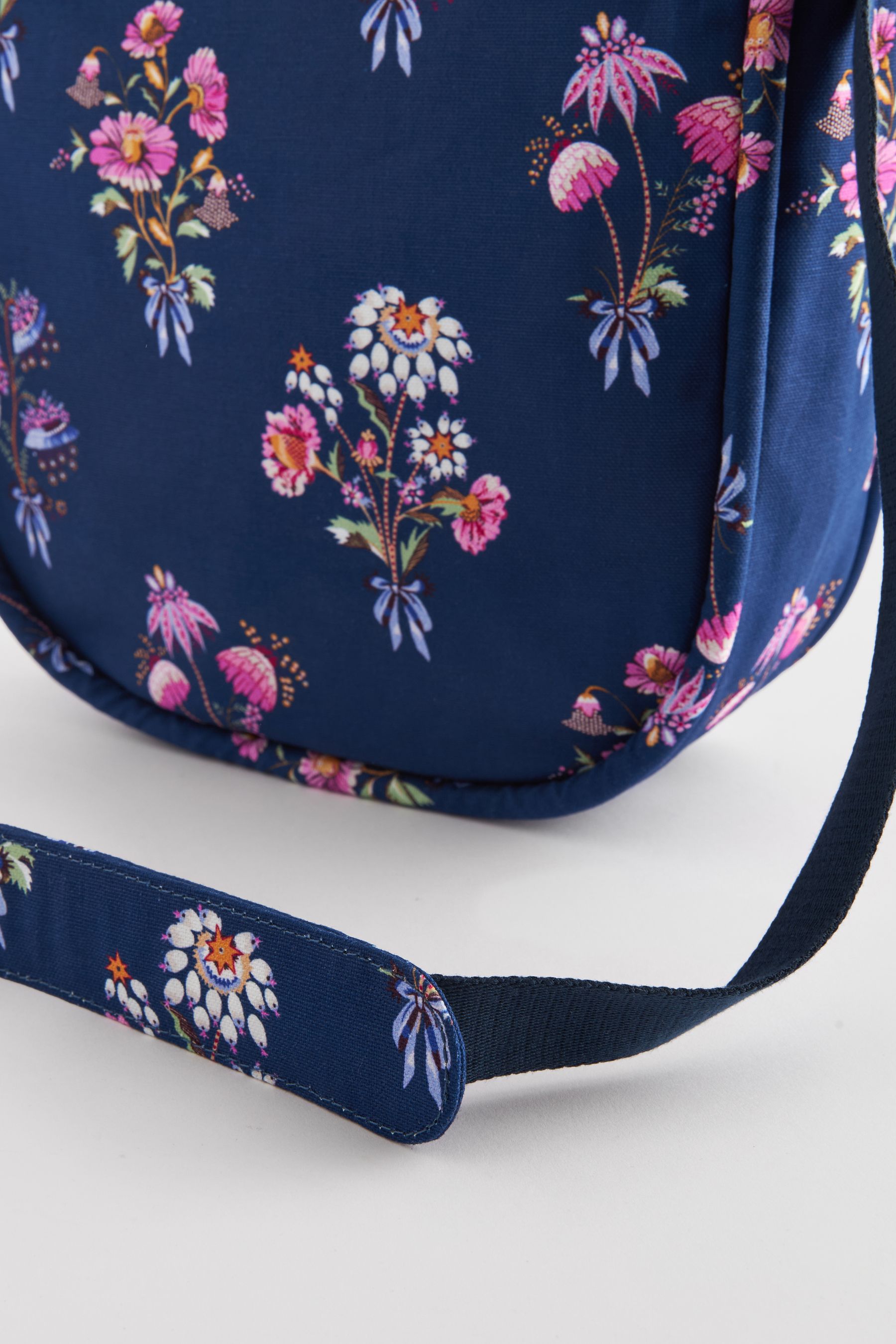 Navy cath kidston bag online