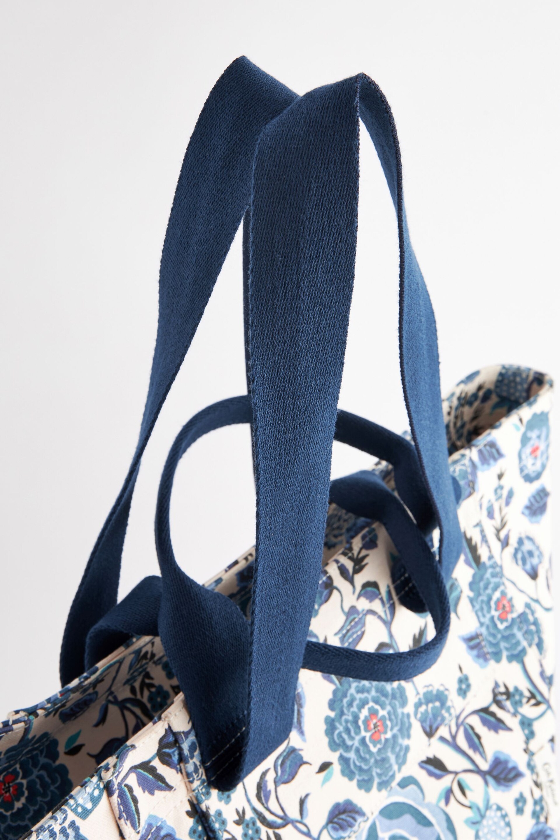 Cath Kidston Blue Floral Print Large Tote - Image 10 of 12