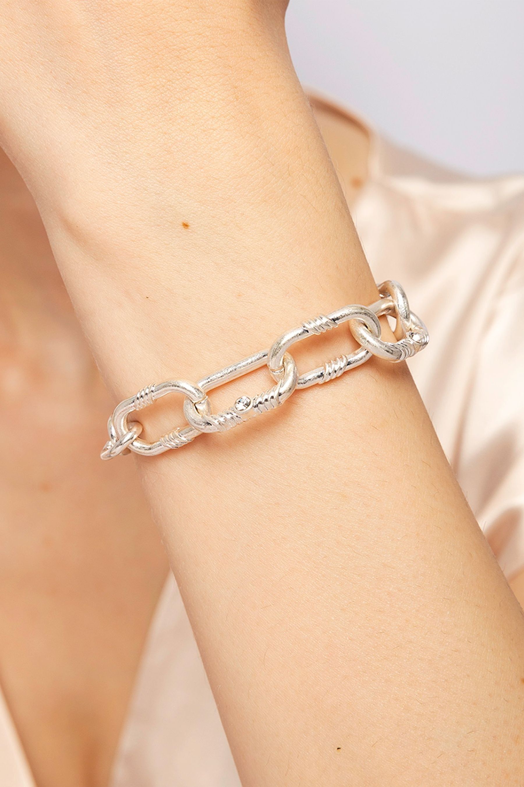 Chunky chain bracelet sale