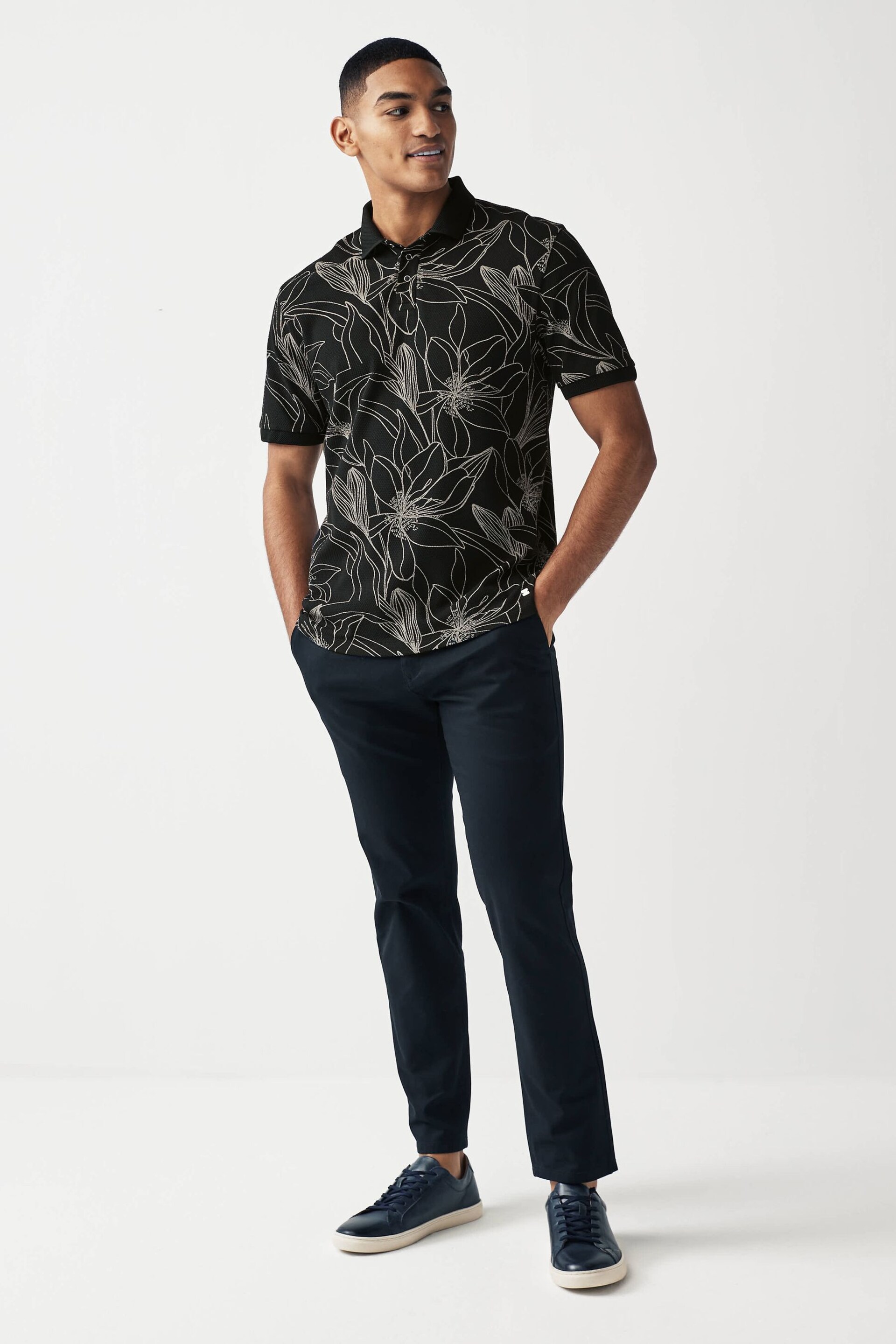 Black/White Floral Print Textured Polo Shirt - Image 4 of 8
