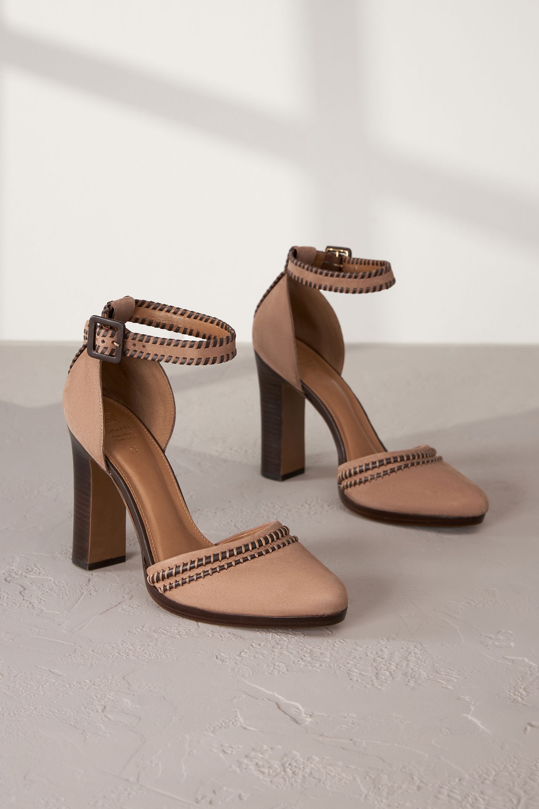 Next signature heels online