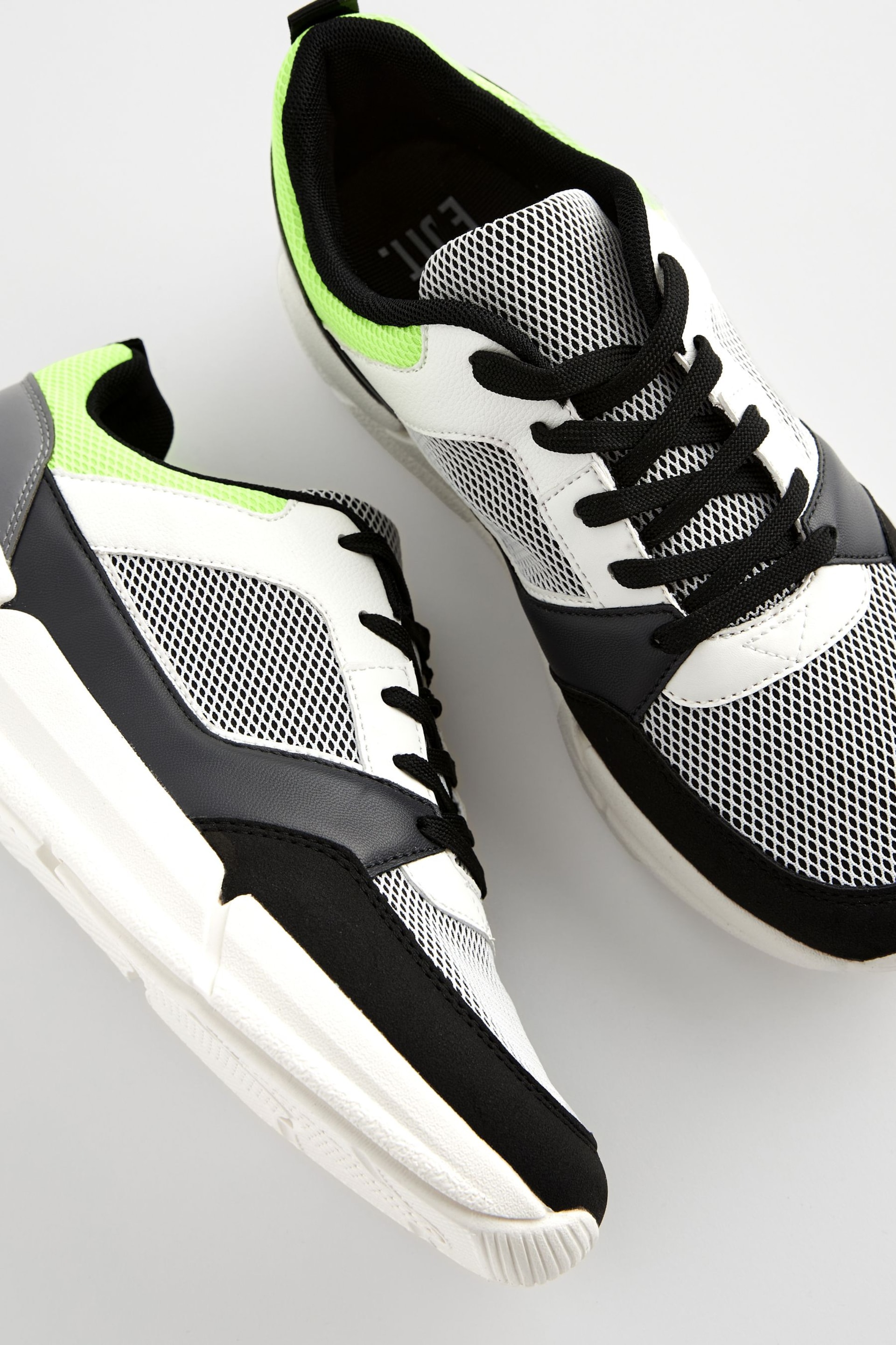 Black/White EDIT Mesh Trainers - Image 3 of 5