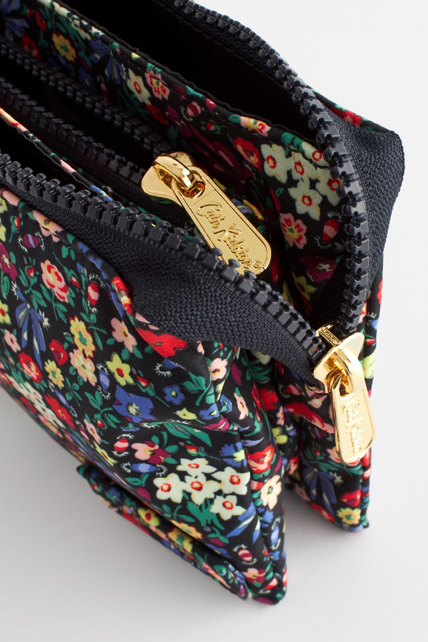 Cath kidston travel purse 2025