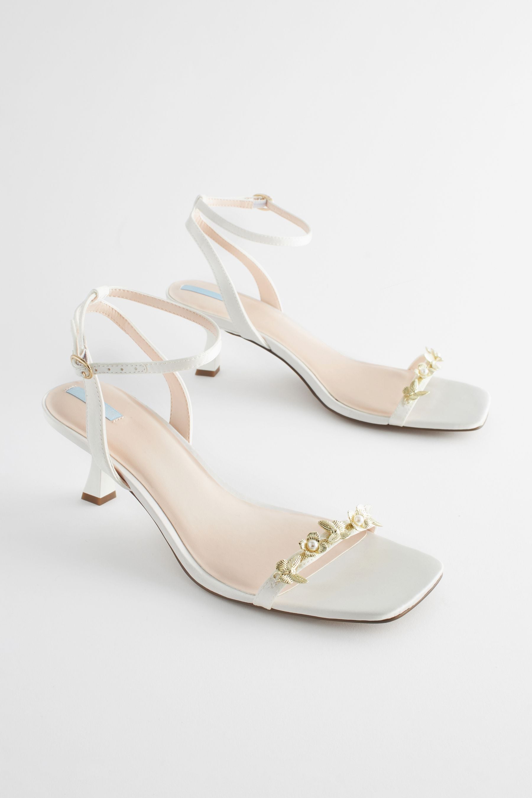 Bridal no heel sandals deals