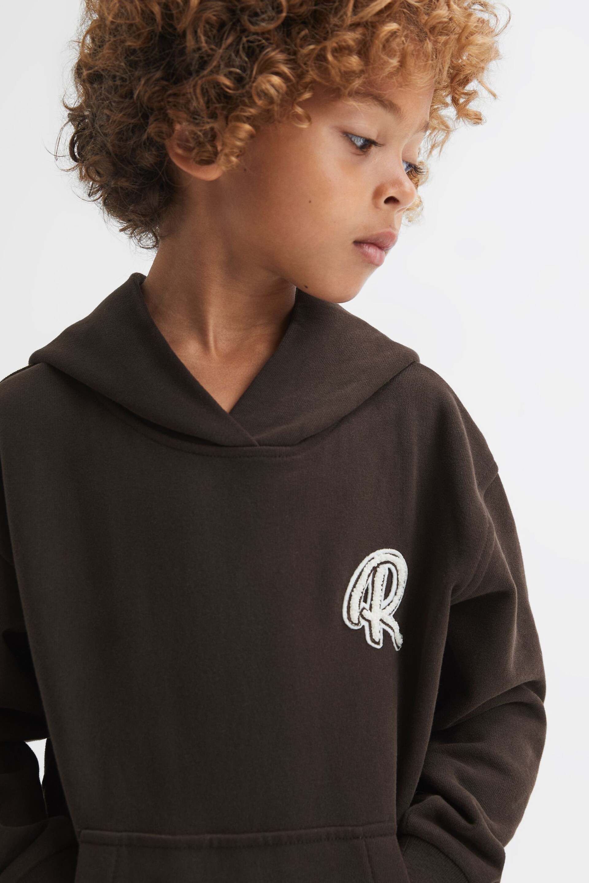 Reiss Chocolate Cade Junior Relaxed Garment Dyed Logo Hoodie - Image 4 of 6