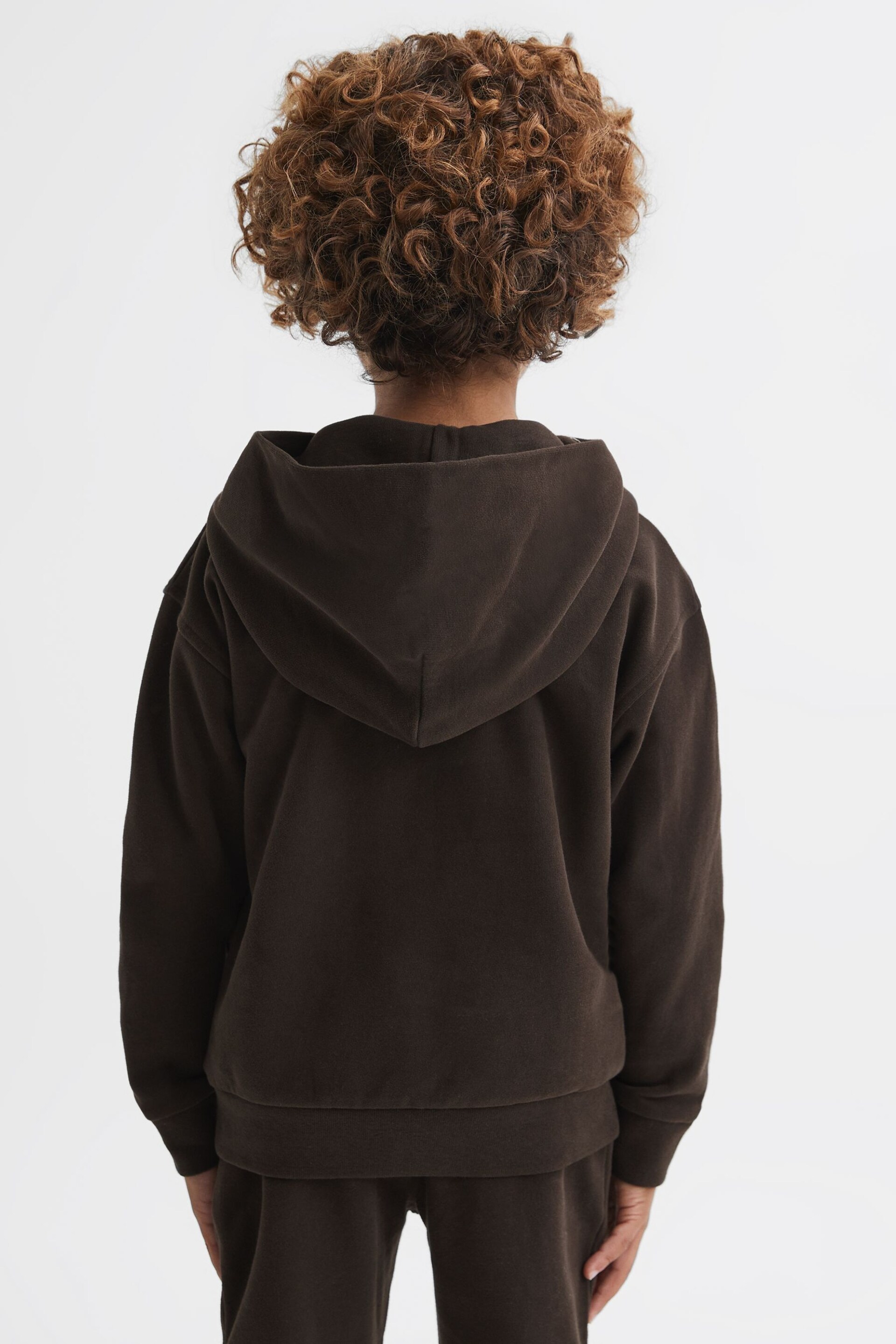 Reiss Chocolate Cade Junior Relaxed Garment Dyed Logo Hoodie - Image 5 of 6