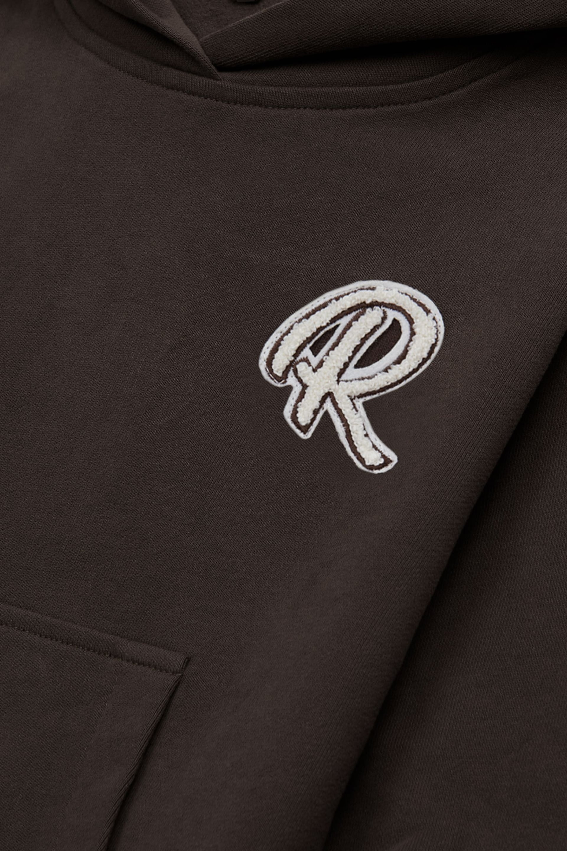 Reiss Chocolate Cade Junior Relaxed Garment Dyed Logo Hoodie - Image 6 of 6