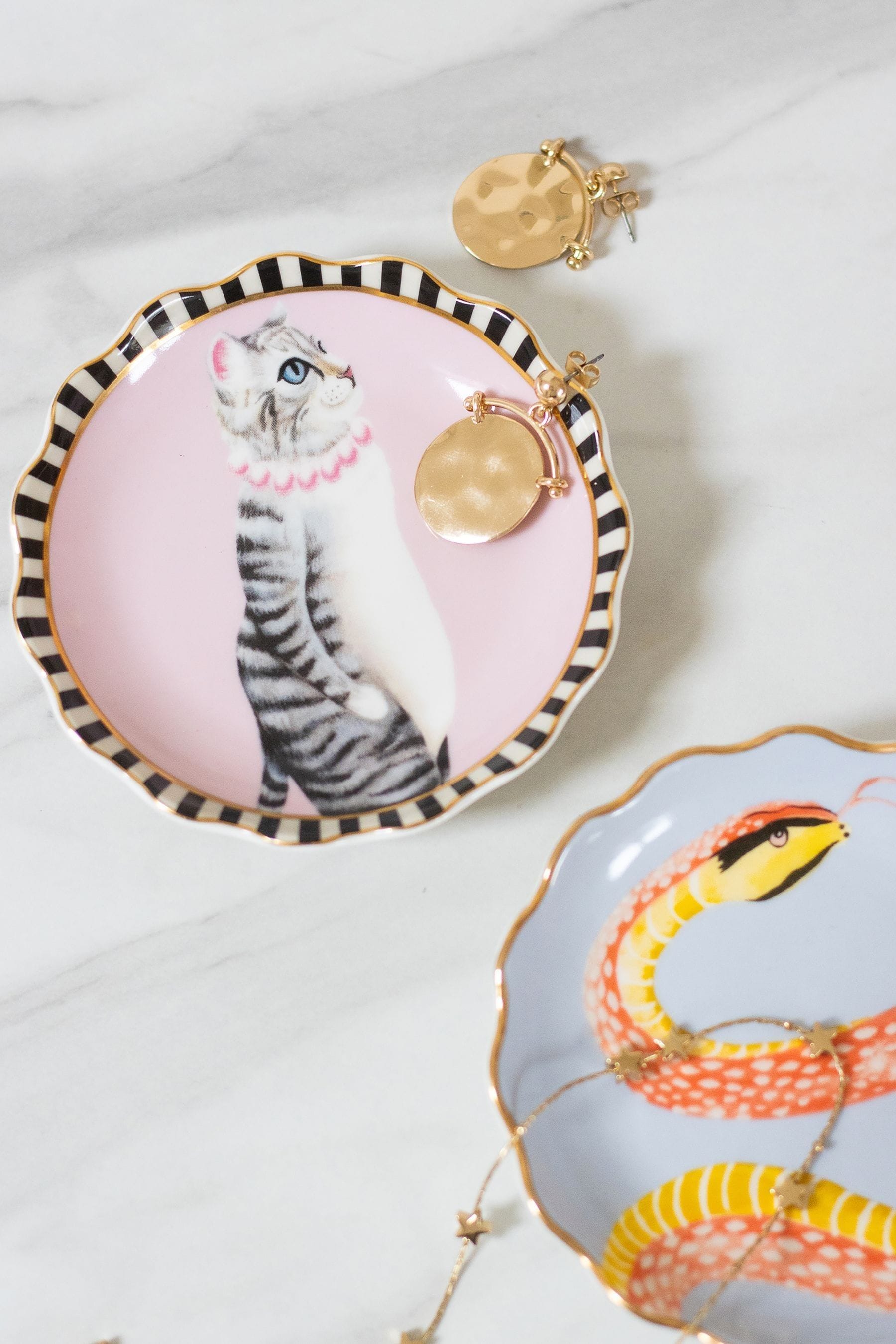 Jewellery dish next shop