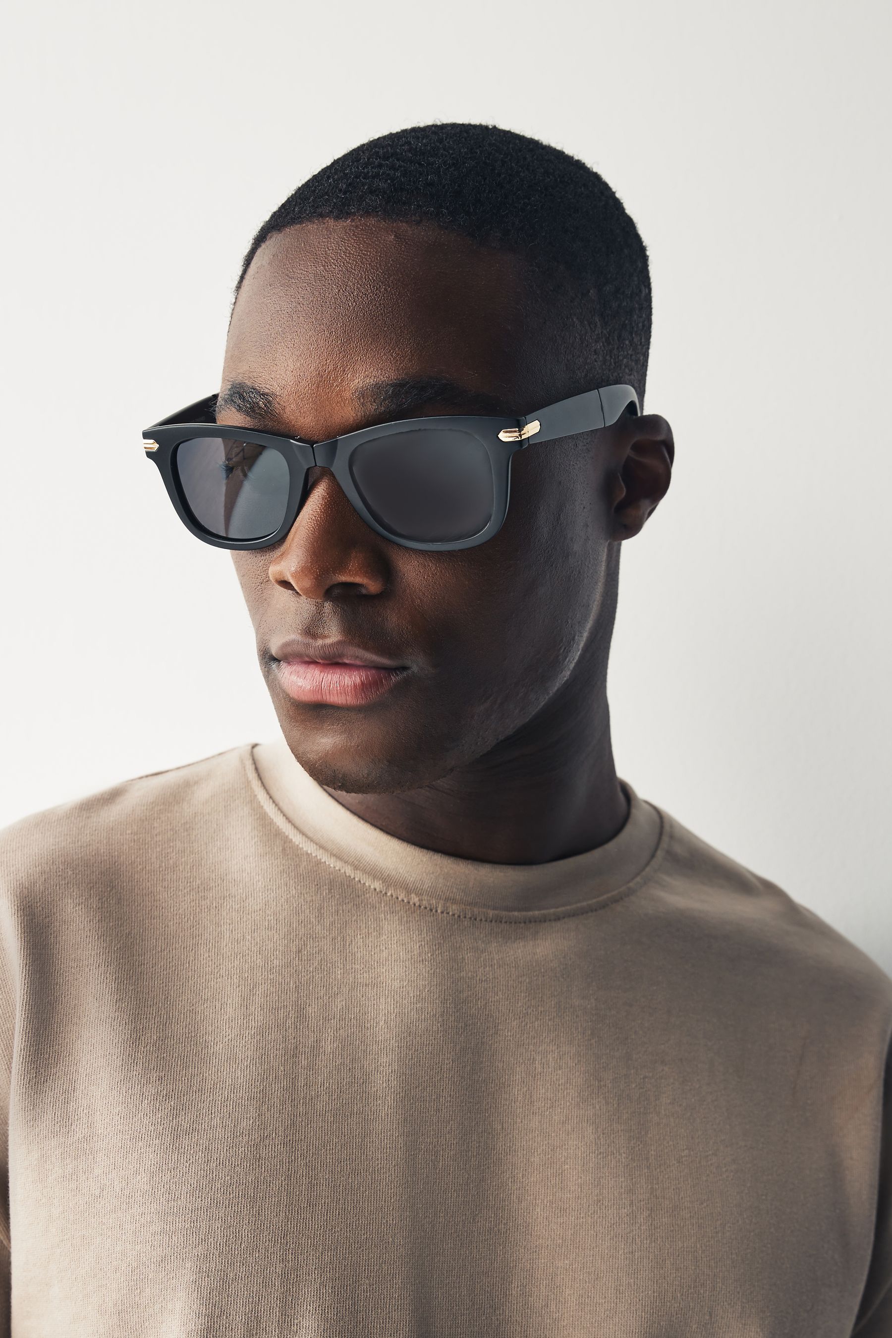 Foldable wayfarer best sale