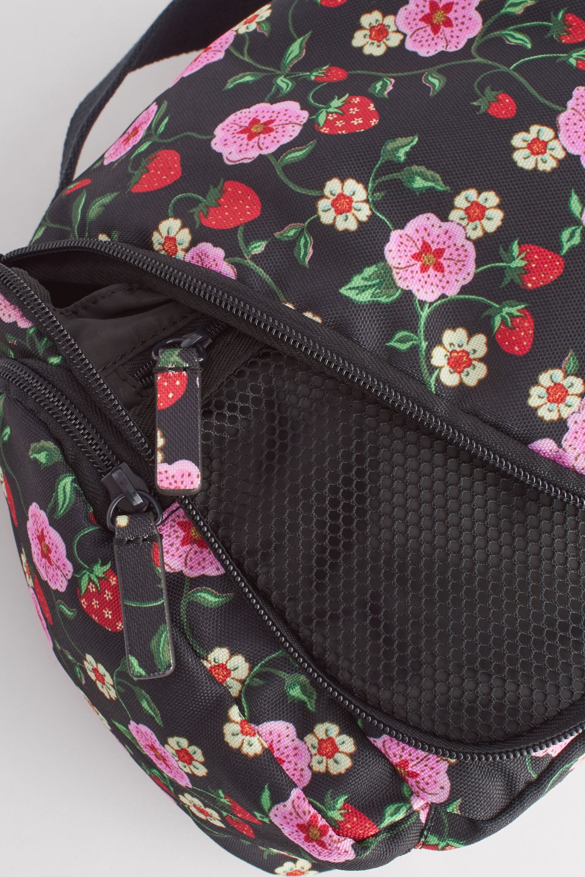 Cath Kidston Black Floral Print Large Washbag - Image 7 of 9