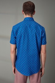 Blue/Pink Seahorse Easy Iron Button Down Short Sleeve Oxford Shirt - Image 4 of 9